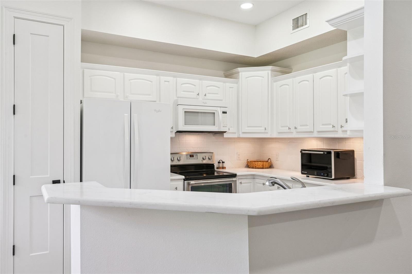 402 Camino Real Blvd #402 Property Photo 9