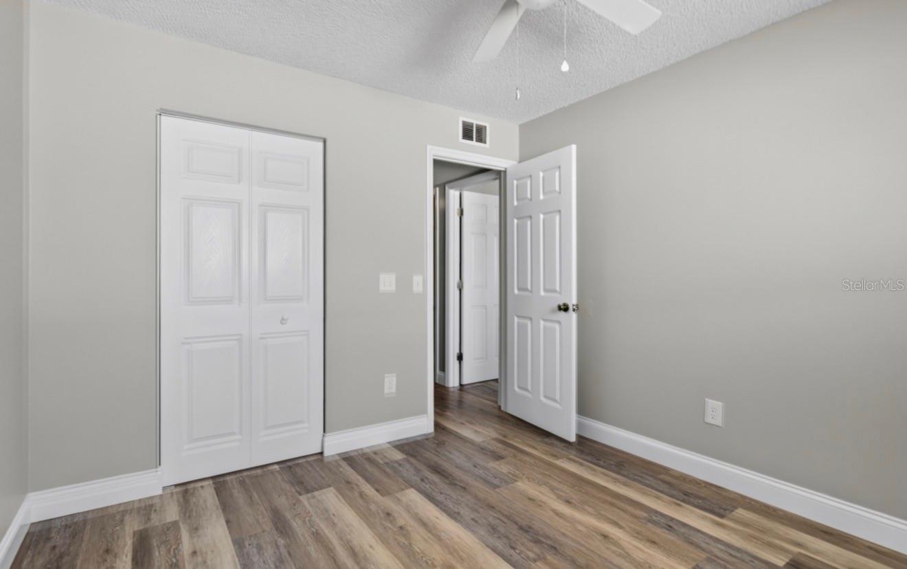 424 E Rosewood Ln #424 Property Photo 19