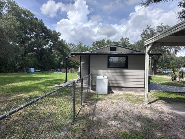 1215 Manor Dr Property Photo 5