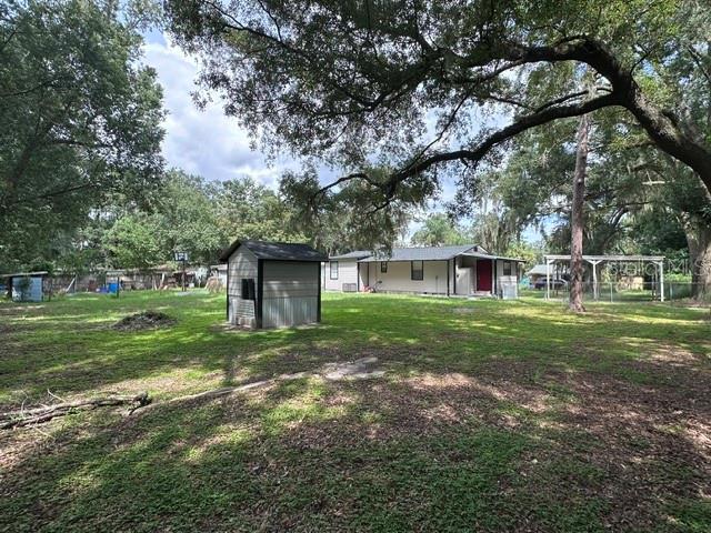 1215 Manor Dr Property Photo 6