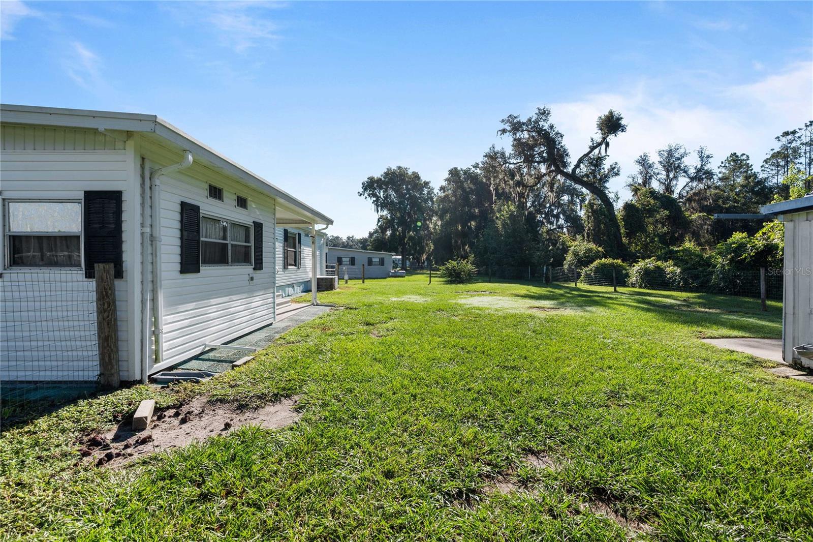 2341 Se 102nd Ln Property Photo 35