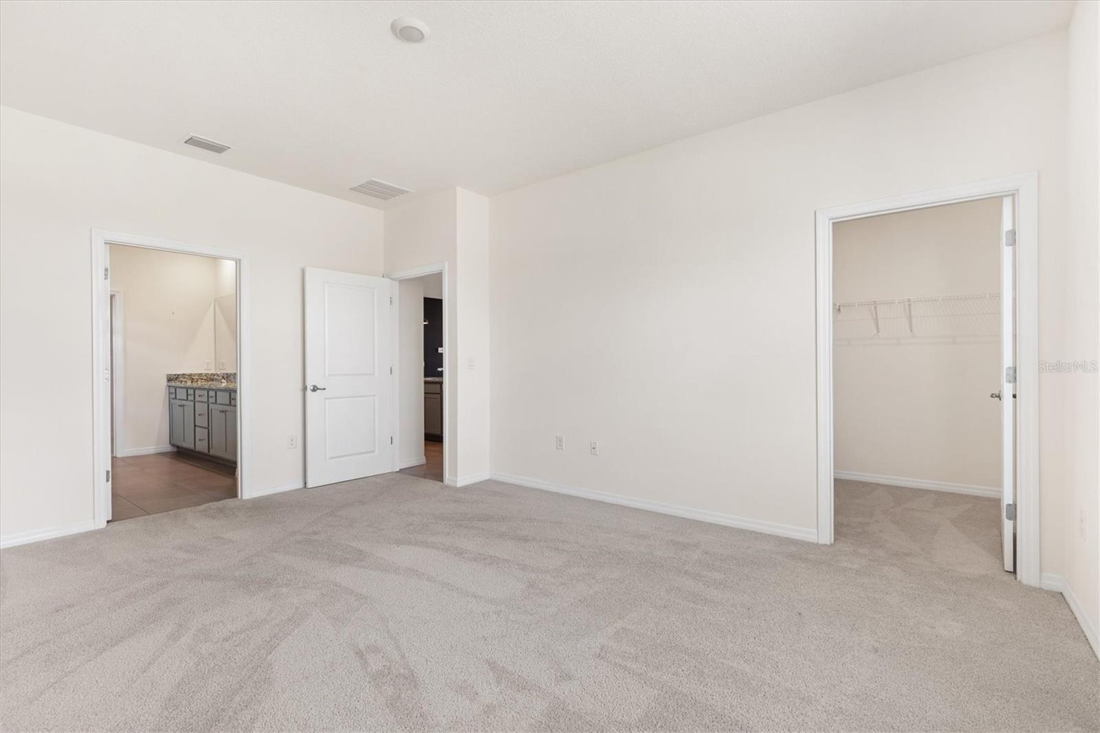 5043 Stokes Way Property Photo 7
