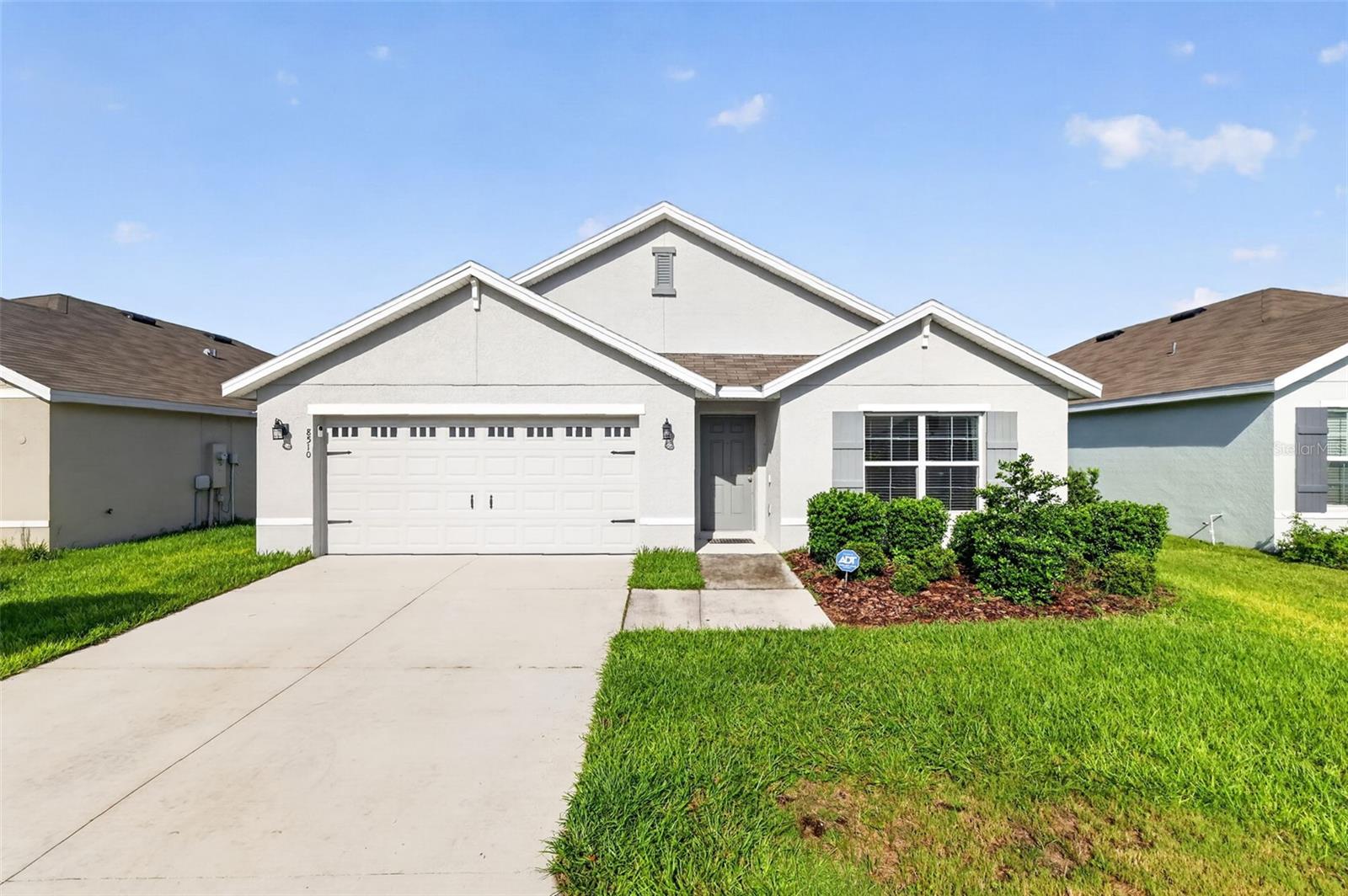 8510 Triumph Cir Property Photo 2
