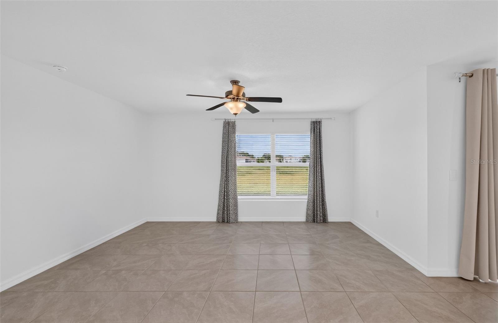 8510 Triumph Cir Property Photo 6
