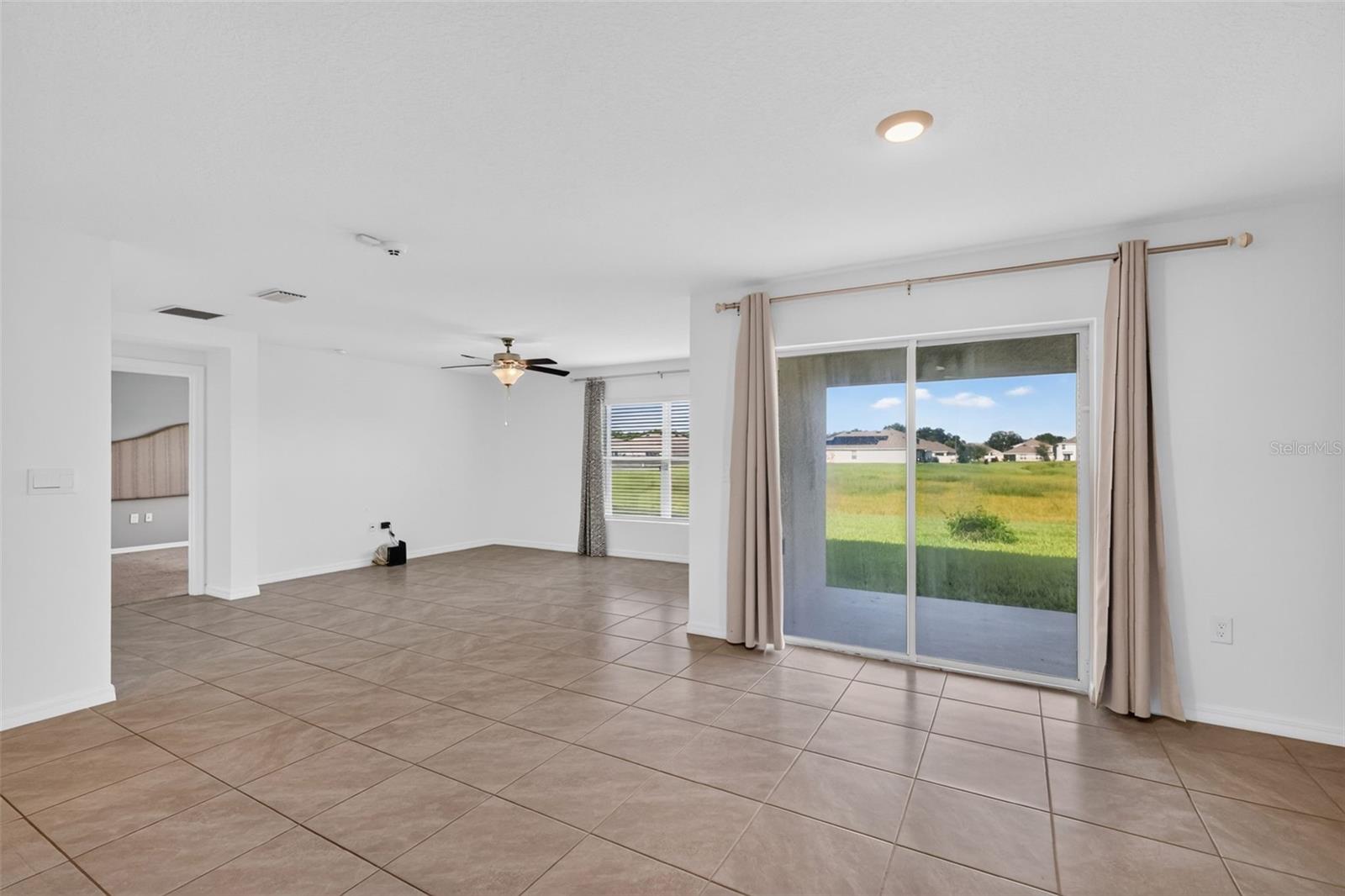 8510 Triumph Cir Property Photo 10