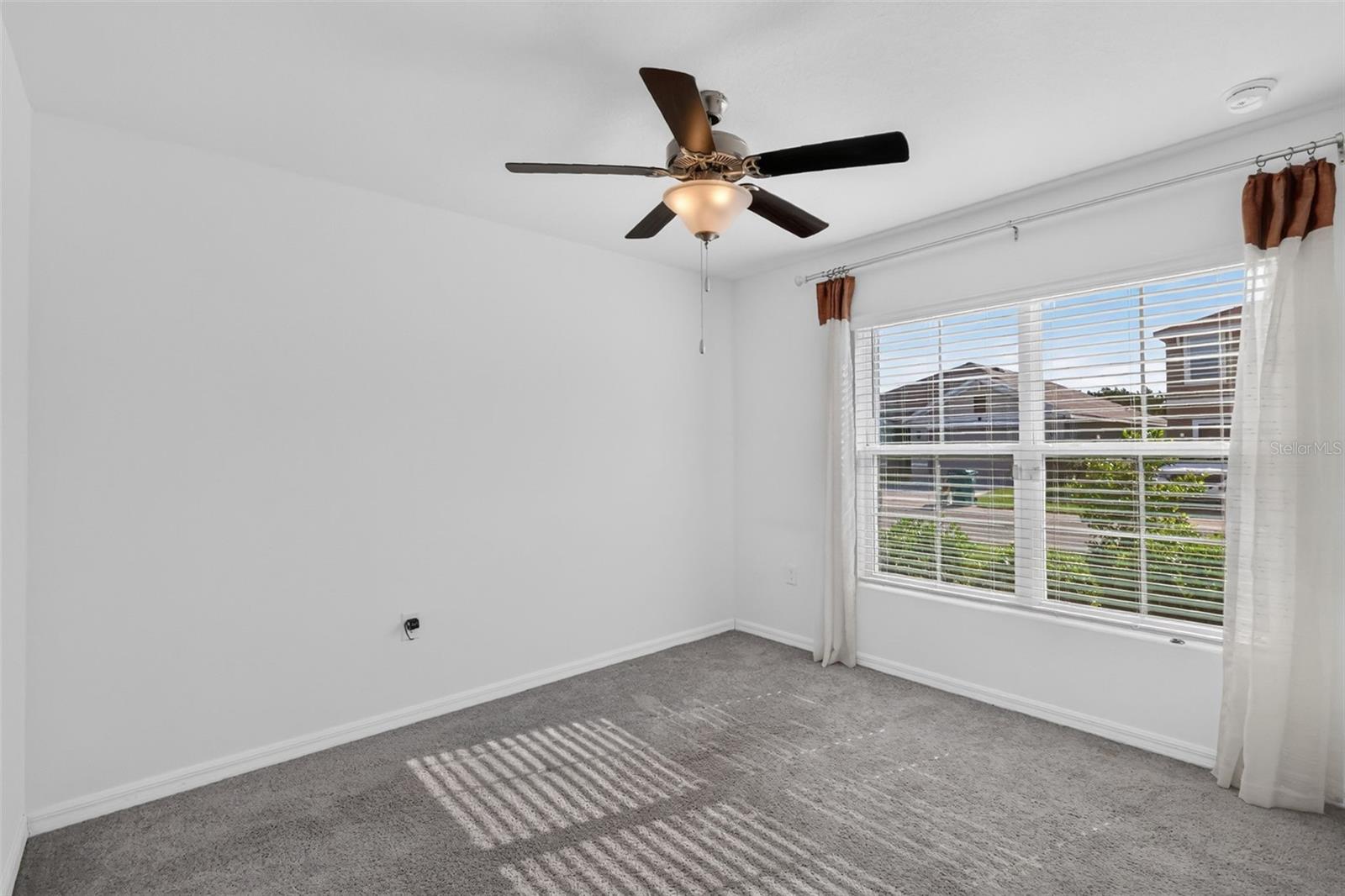 8510 Triumph Cir Property Photo 38
