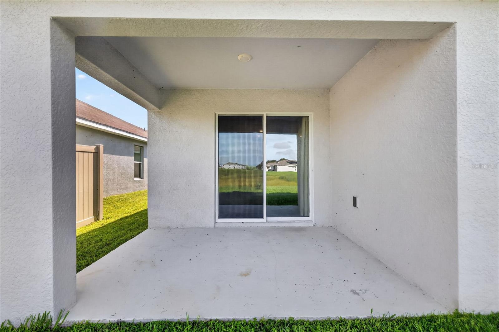 8510 Triumph Cir Property Photo 51