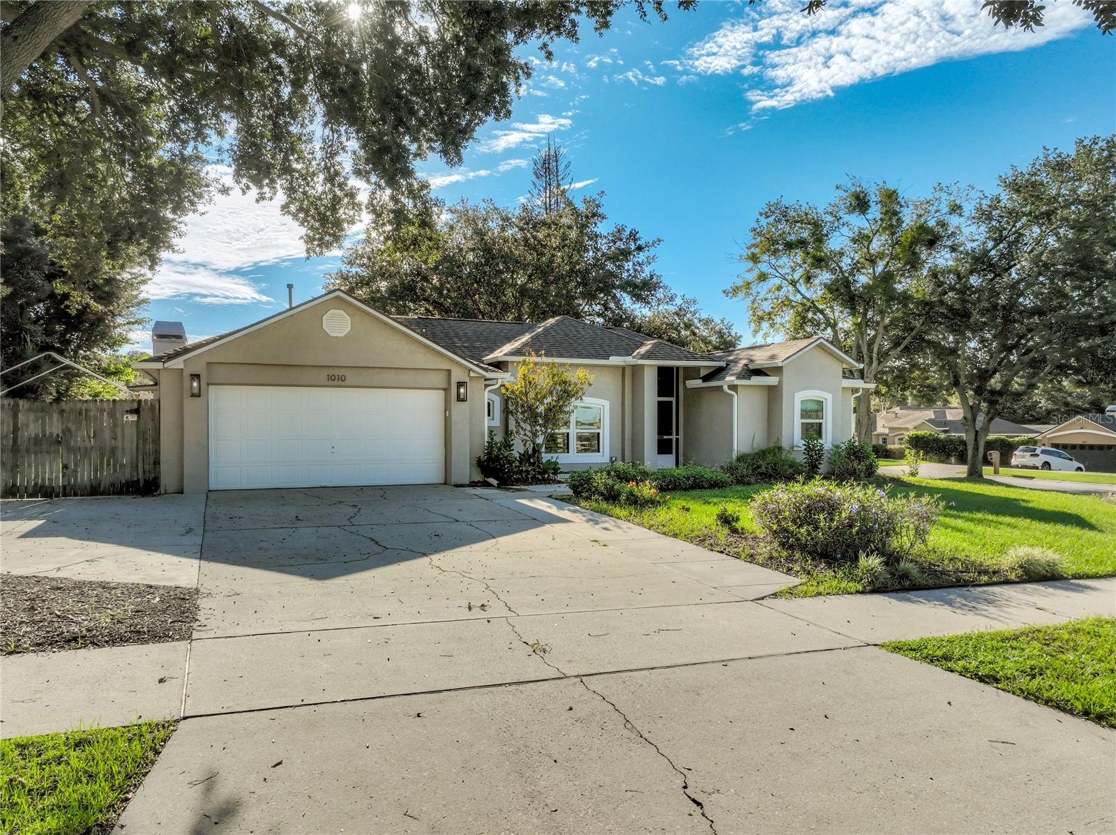 1010 HIGH RIDGE CT Property Photo 1