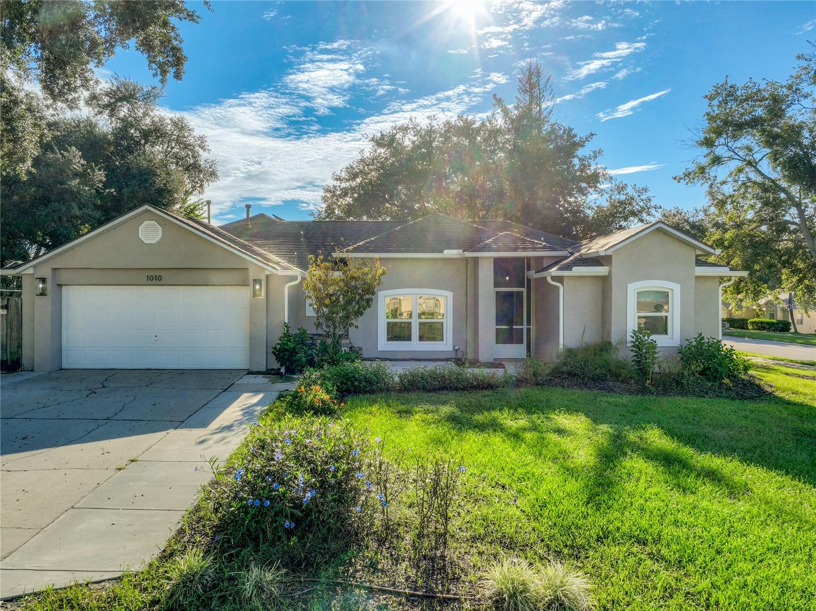 1010 High Ridge Ct Property Photo 6