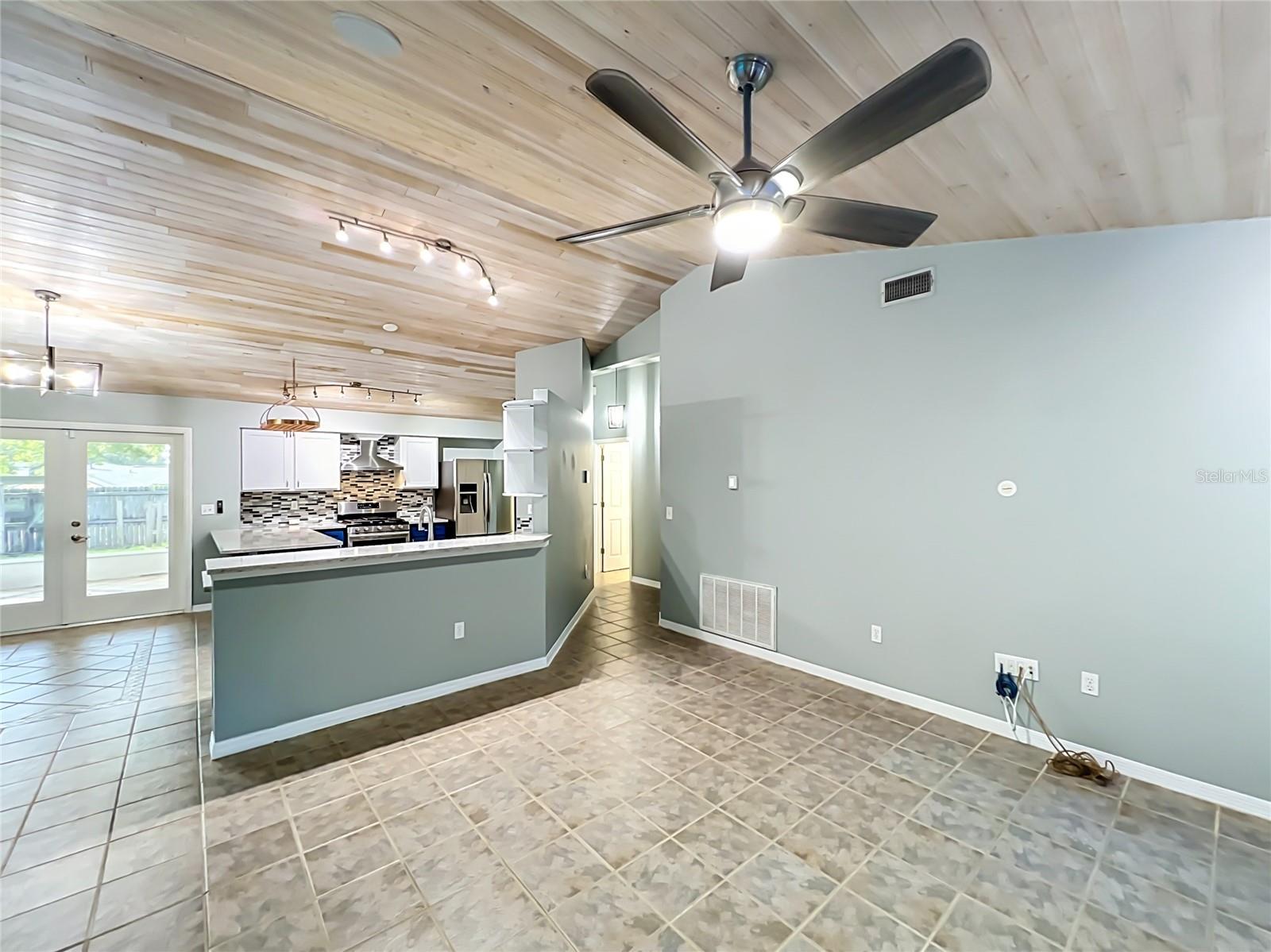 1010 High Ridge Ct Property Photo 53