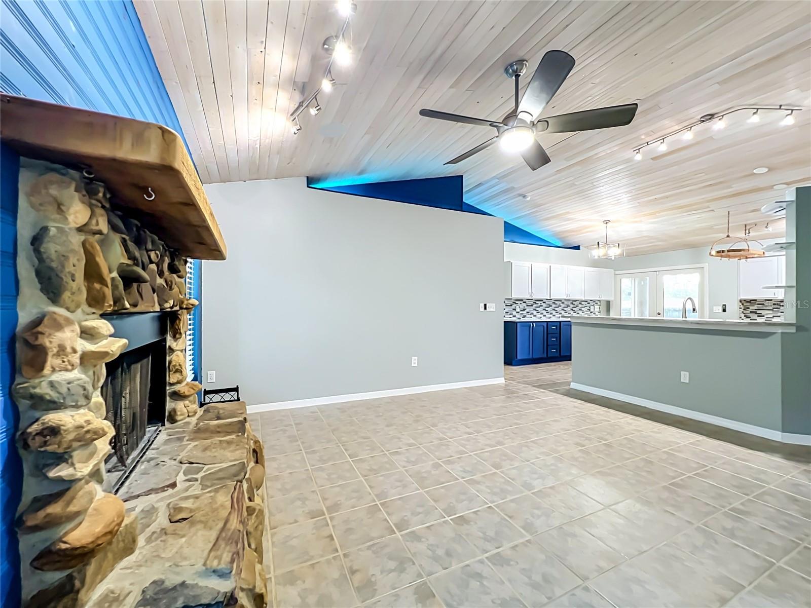 1010 High Ridge Ct Property Photo 55