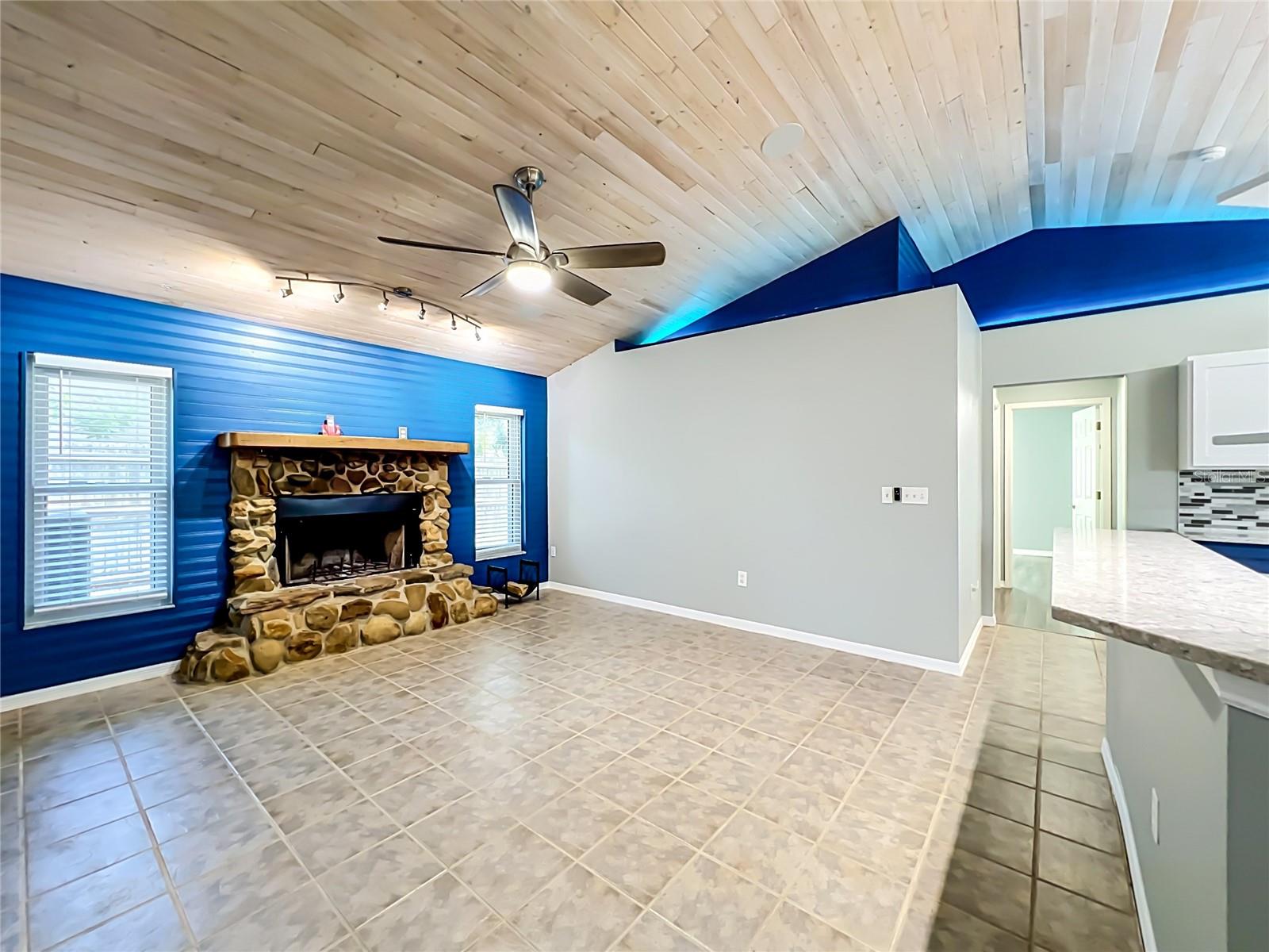 1010 High Ridge Ct Property Photo 56