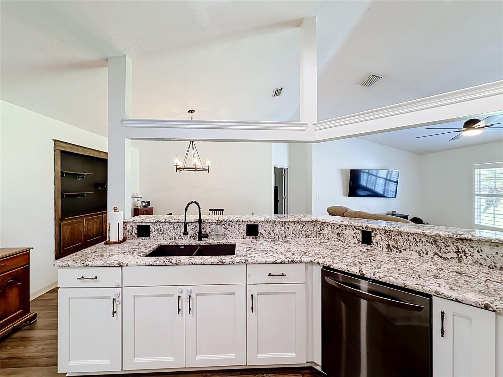 2961 Westgate Dr Property Photo 15