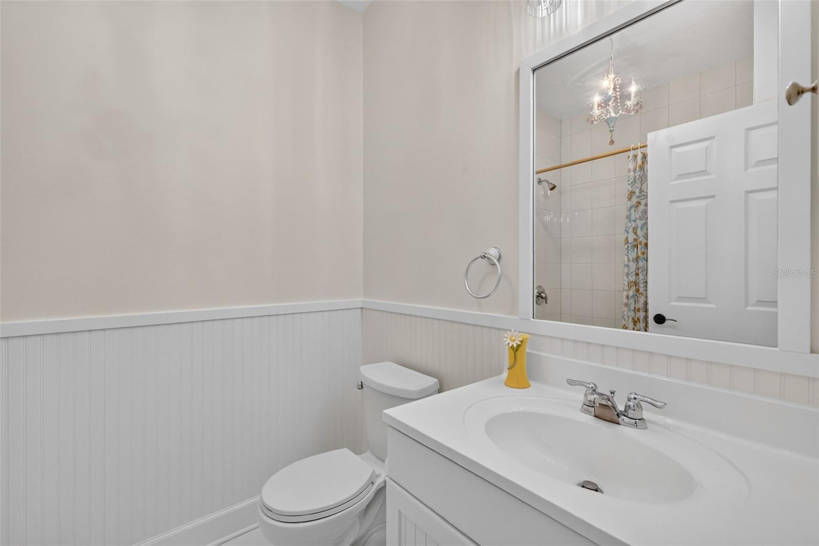 580 W 10th Ave Property Photo 51