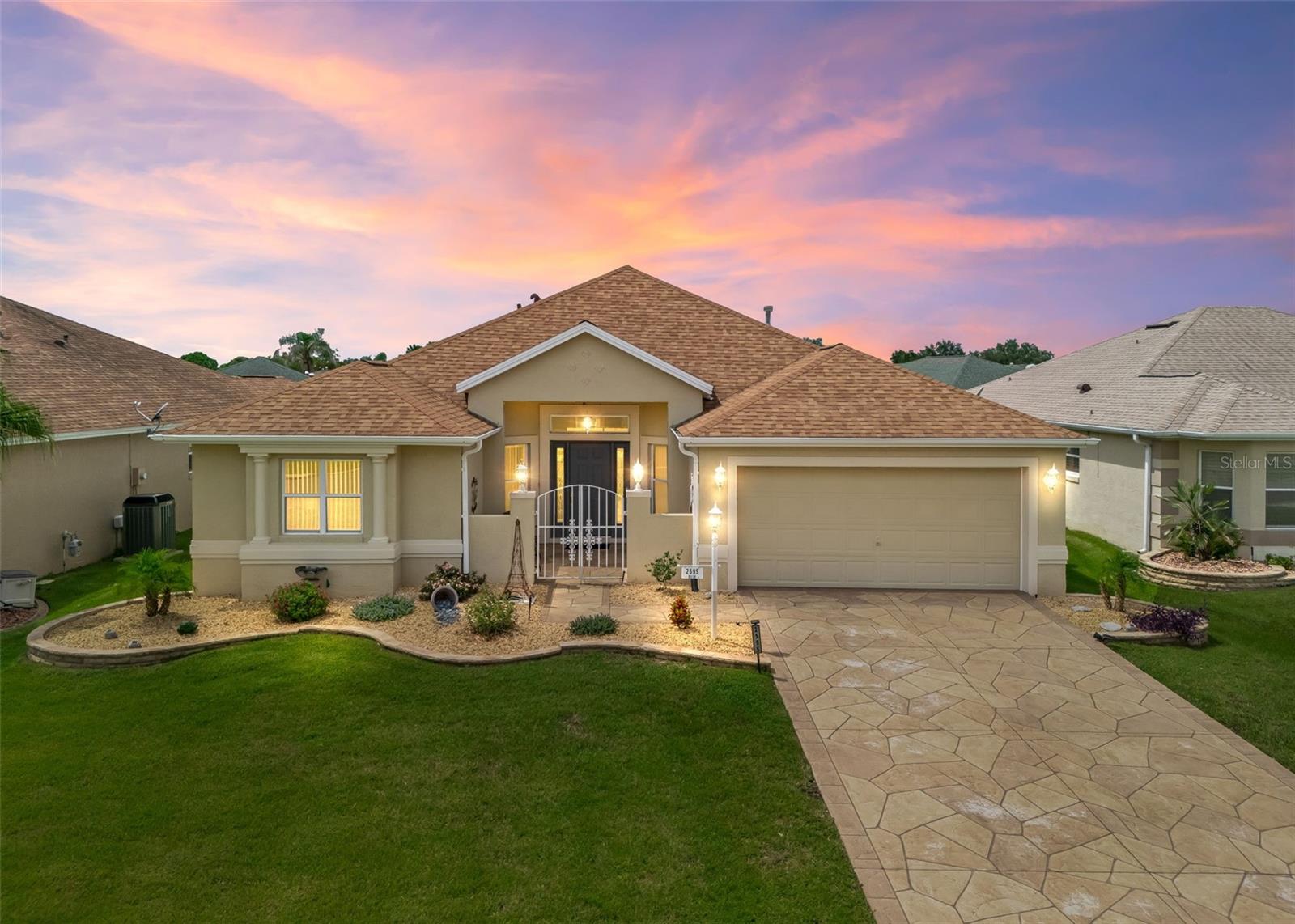2595 Caribe Dr Property Photo 1