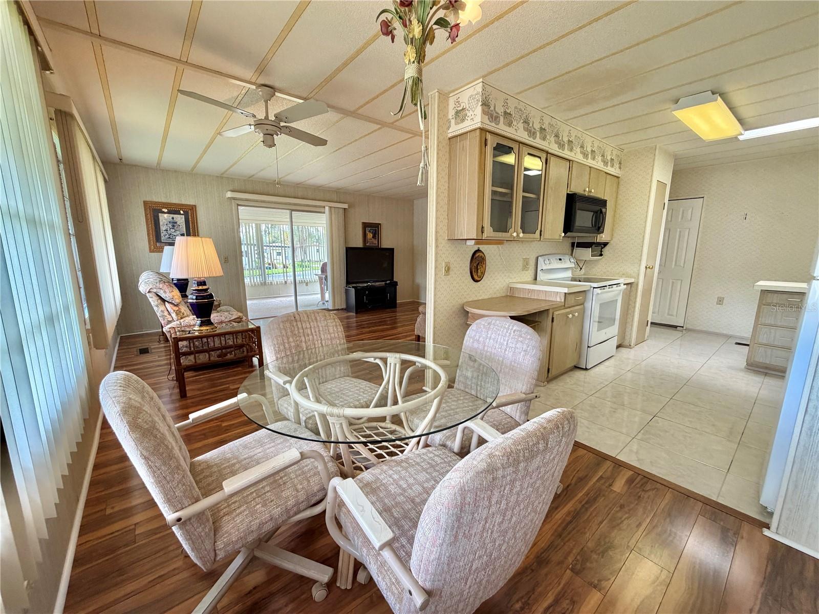 106 Jasmine Trl Property Photo 4