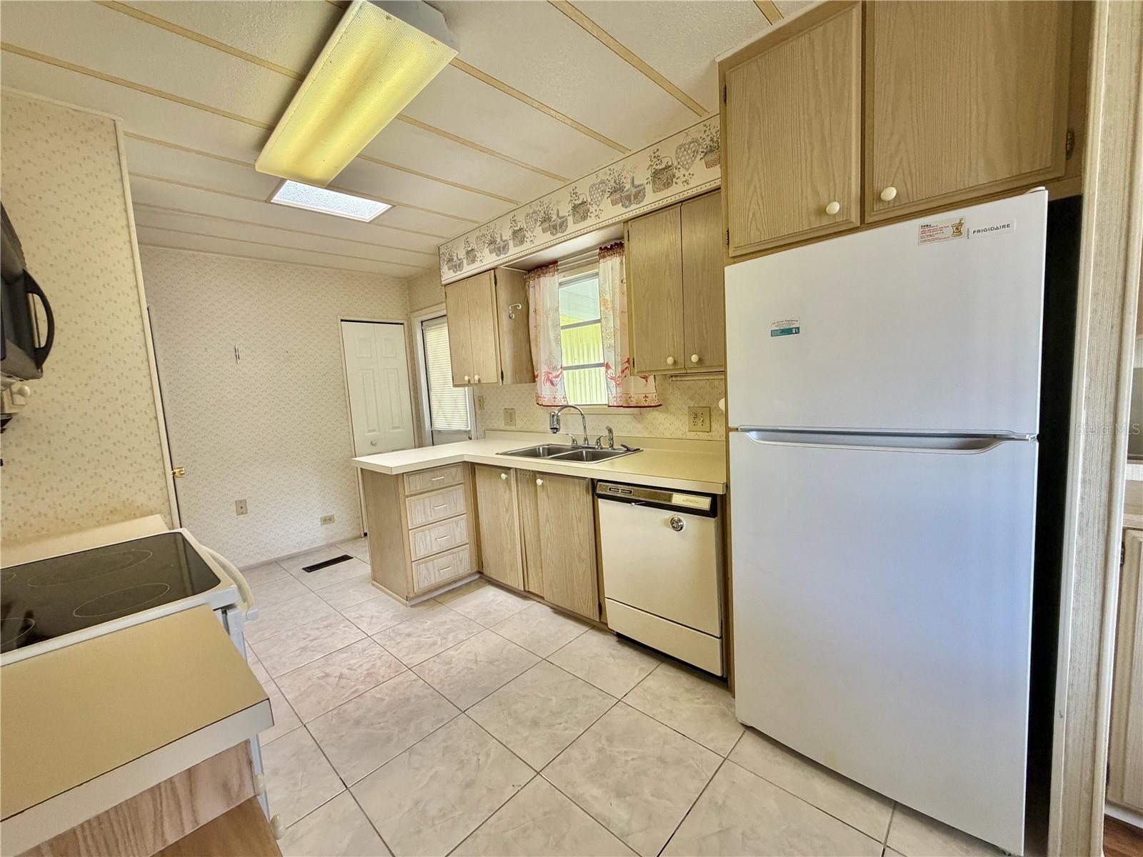 106 Jasmine Trl Property Photo 16