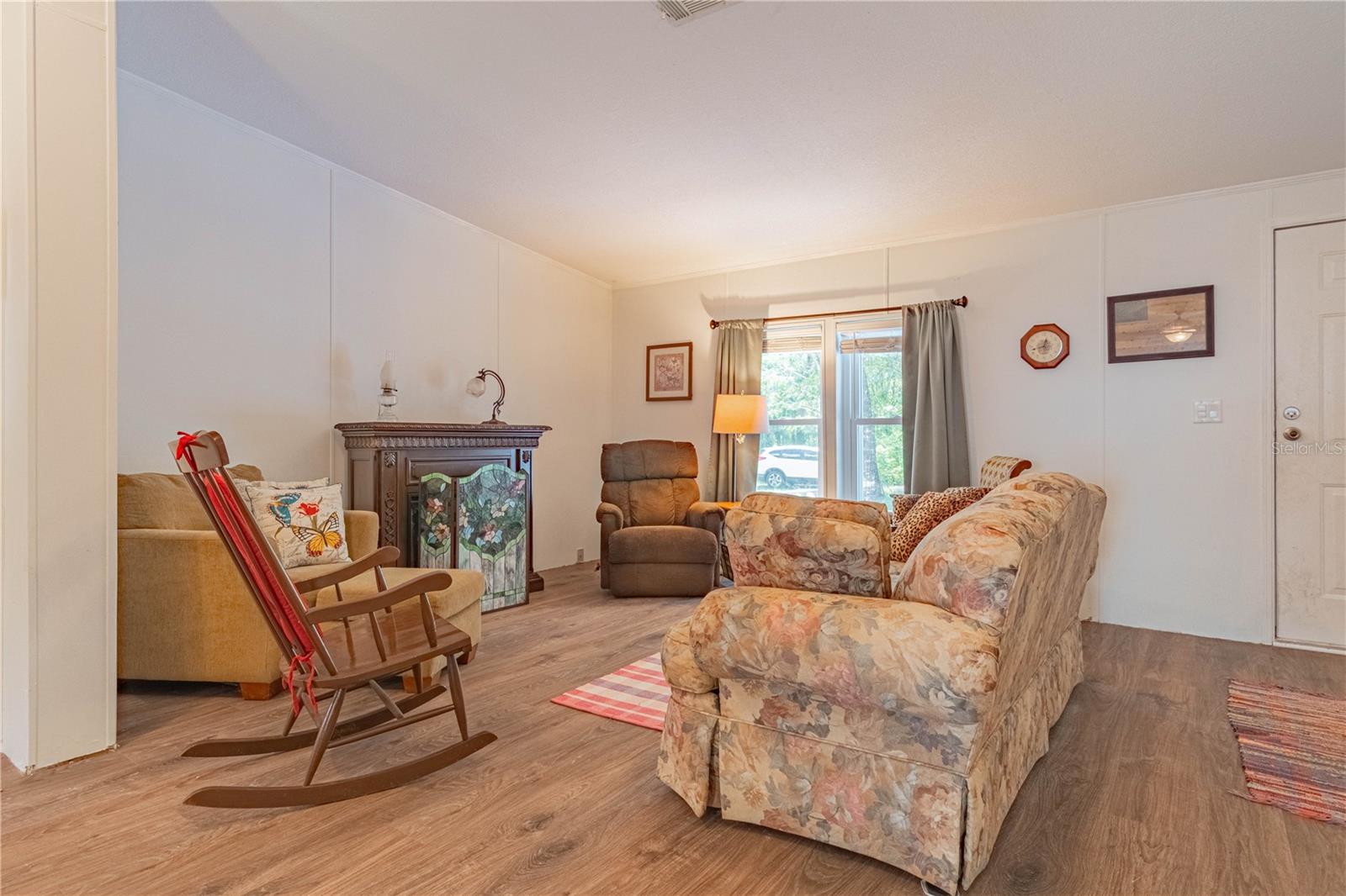 1129 E La Salle St Property Photo 7