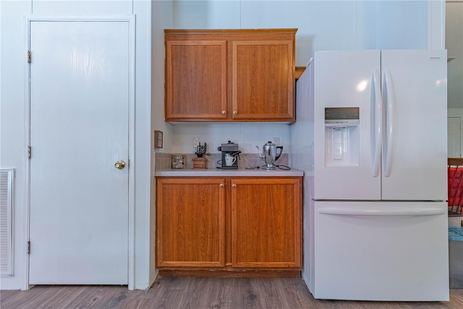 1129 E La Salle St Property Photo 11