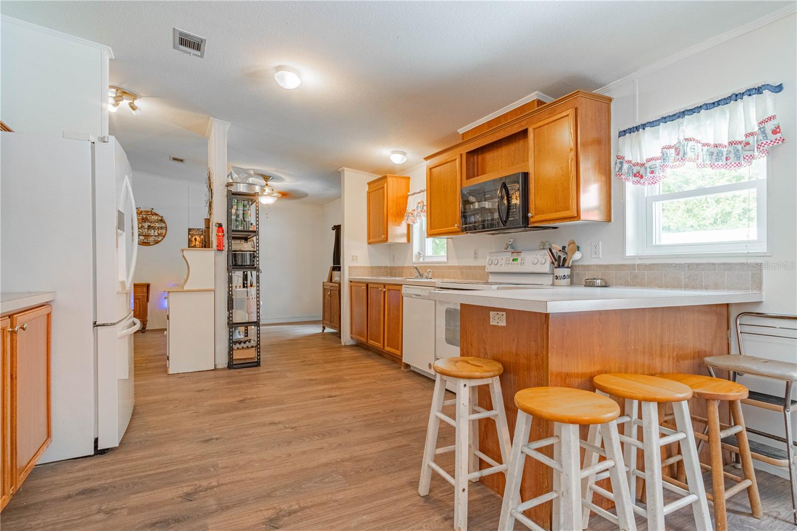 1129 E La Salle St Property Photo 12