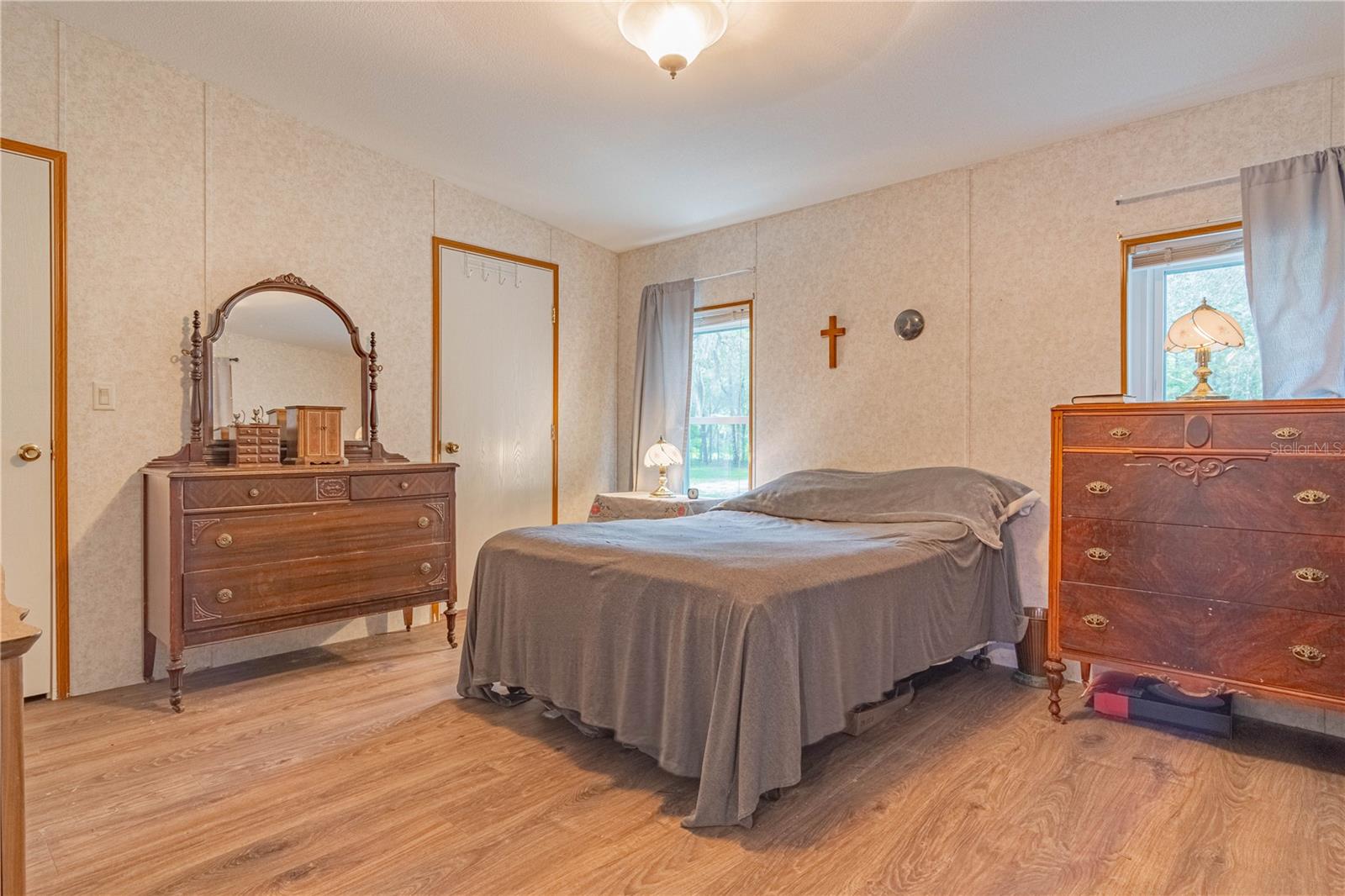 1129 E La Salle St Property Photo 16