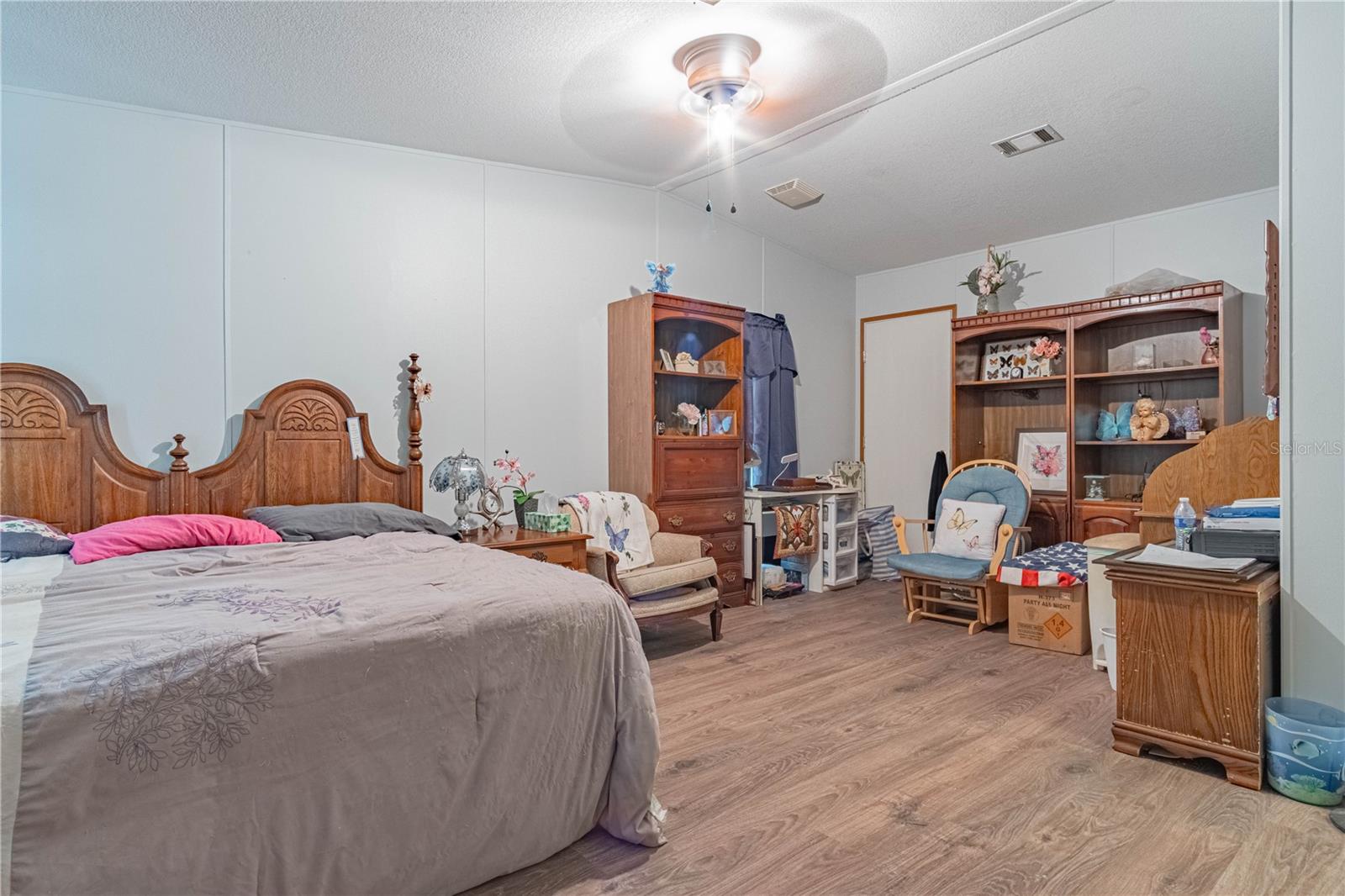 1129 E La Salle St Property Photo 23