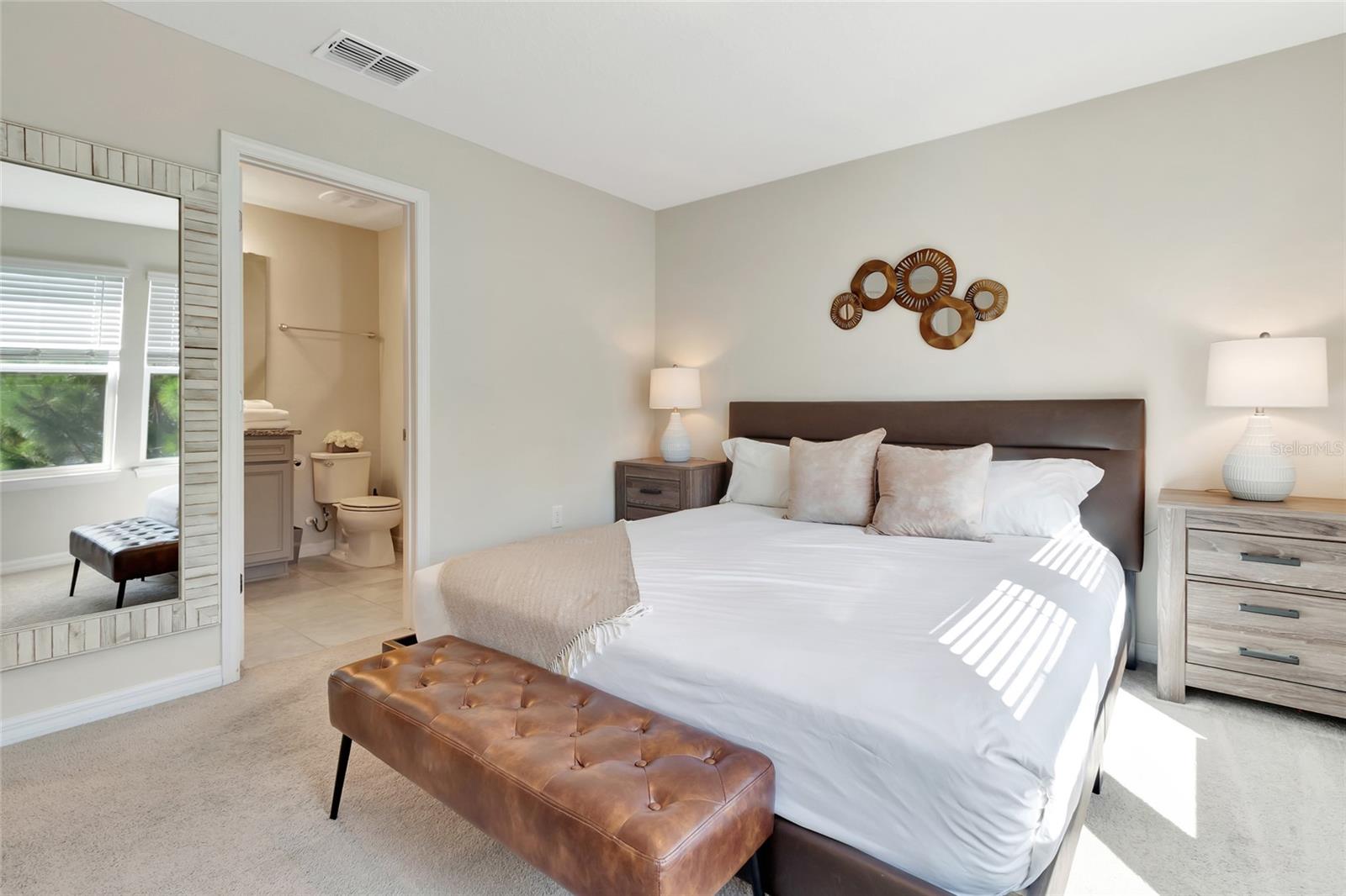 7312 Oakmoss Loop Property Photo 15