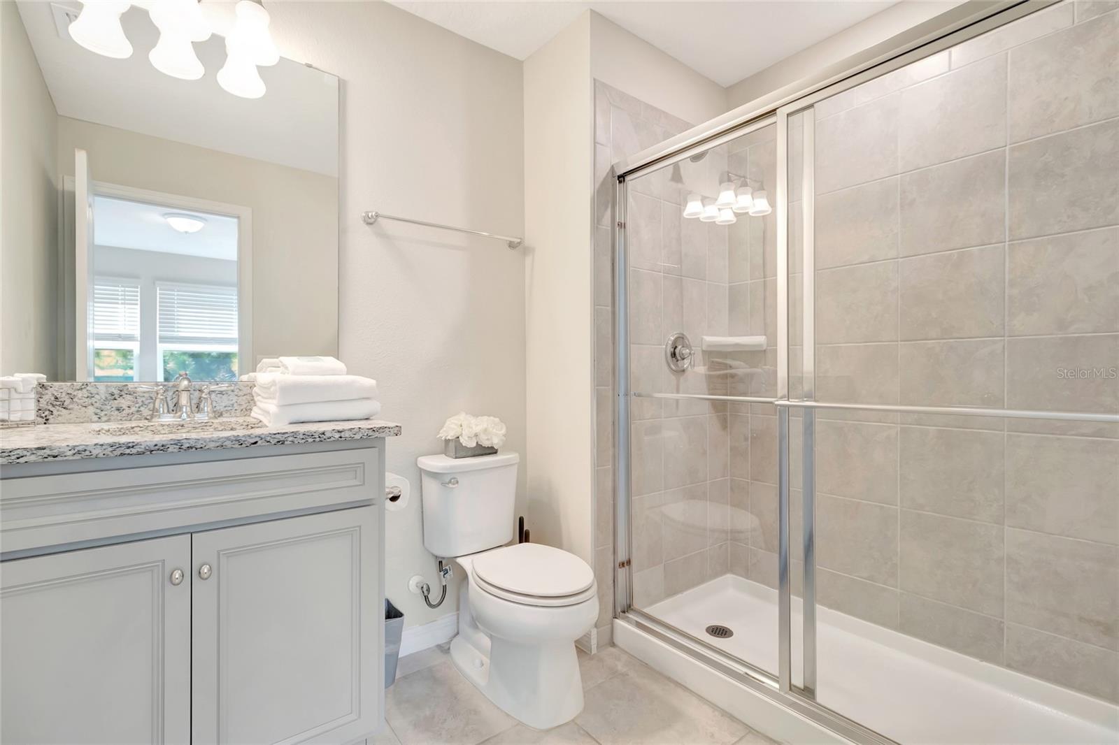 7312 Oakmoss Loop Property Photo 28