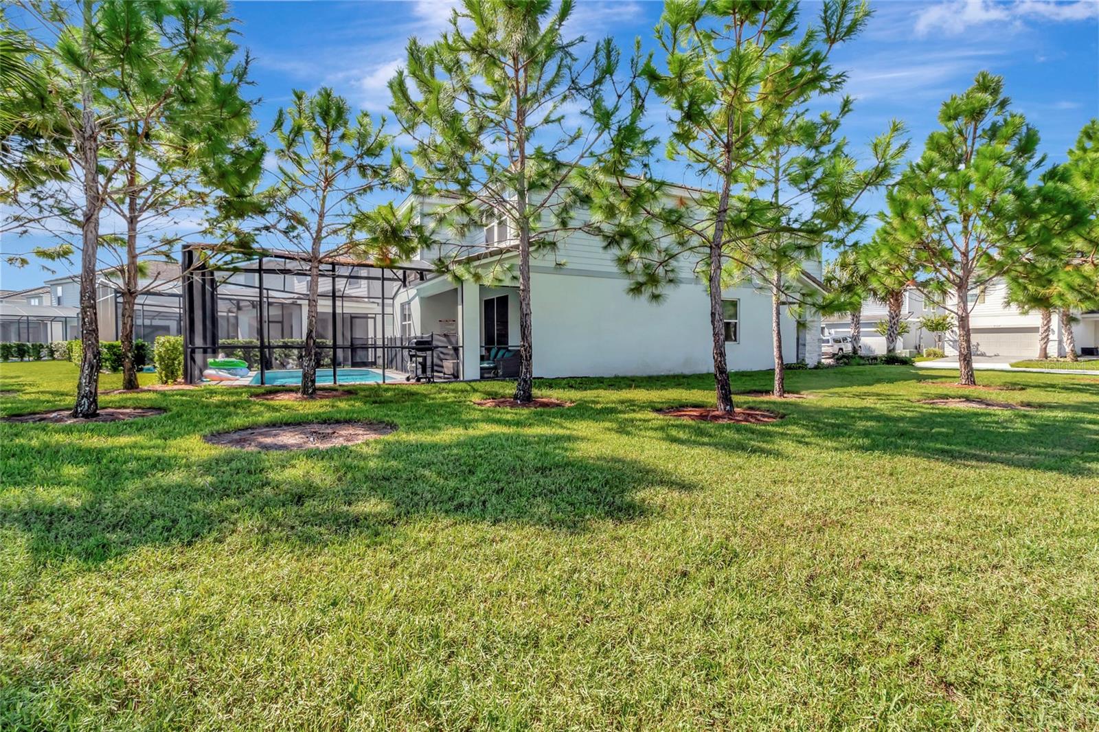 7312 Oakmoss Loop Property Photo 39