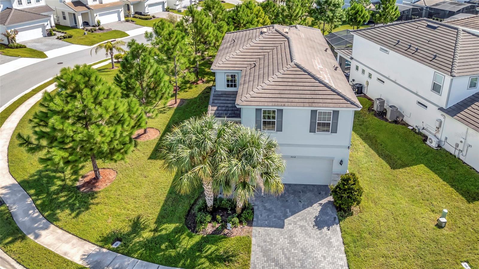 7312 Oakmoss Loop Property Photo 41