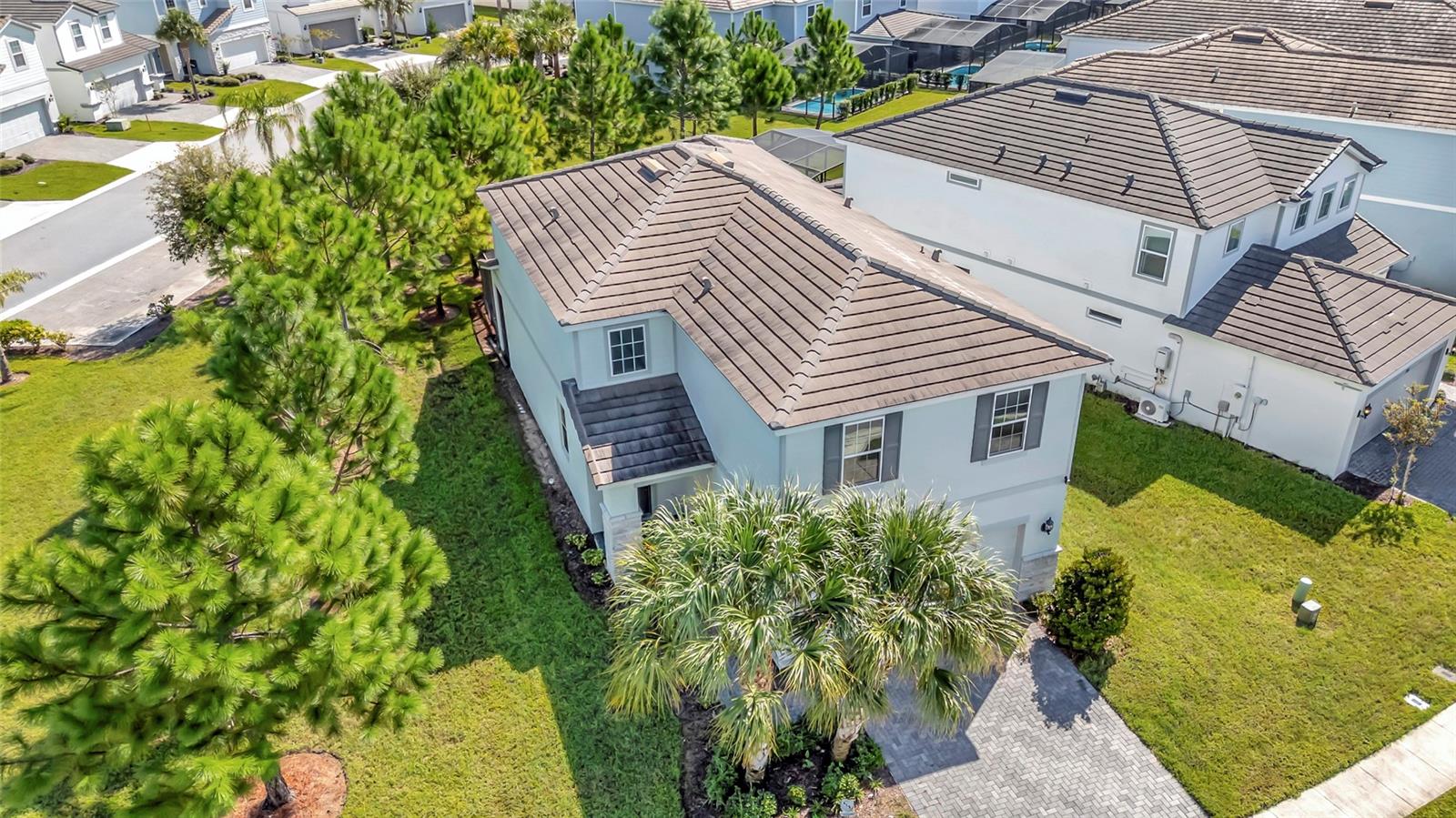 7312 Oakmoss Loop Property Photo 44