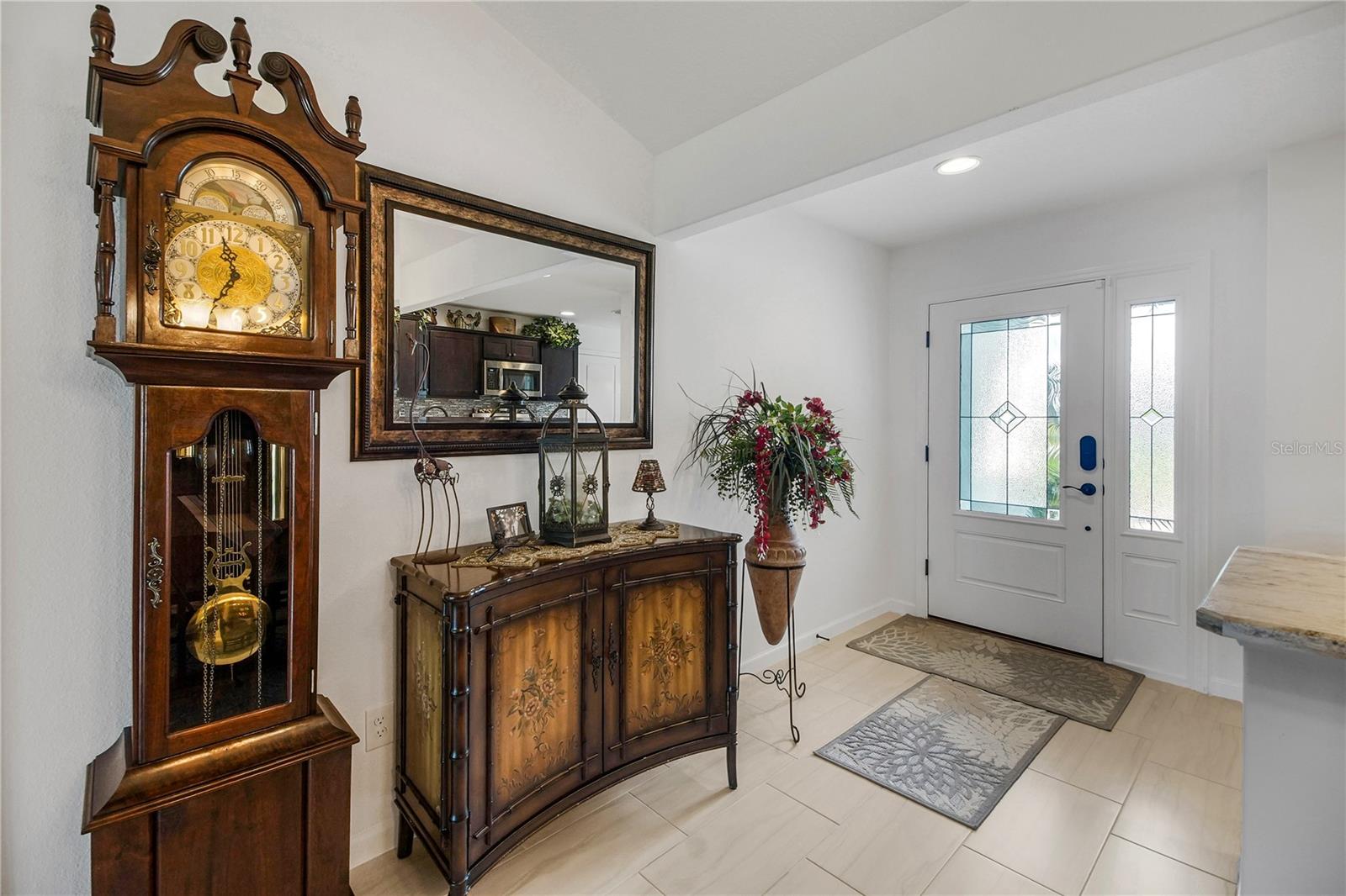 939 Ebling Loop Property Photo 8