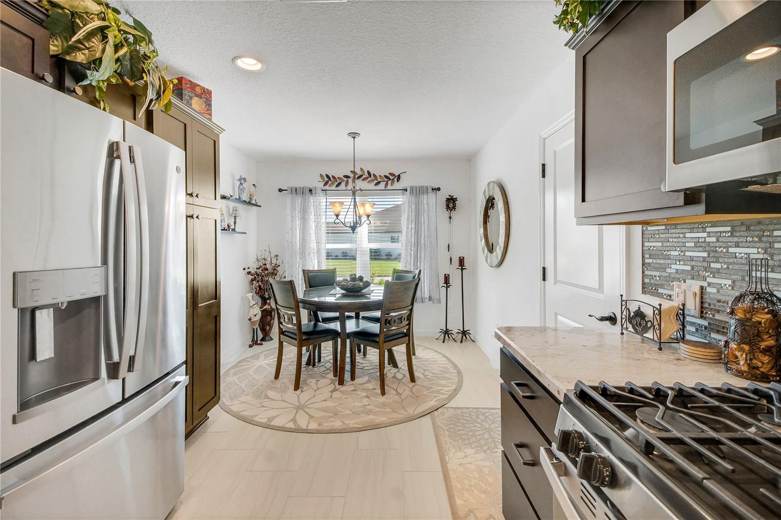 939 Ebling Loop Property Photo 11