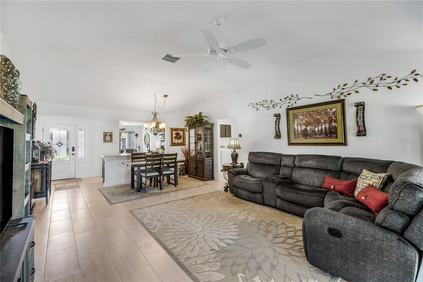 939 Ebling Loop Property Photo 21