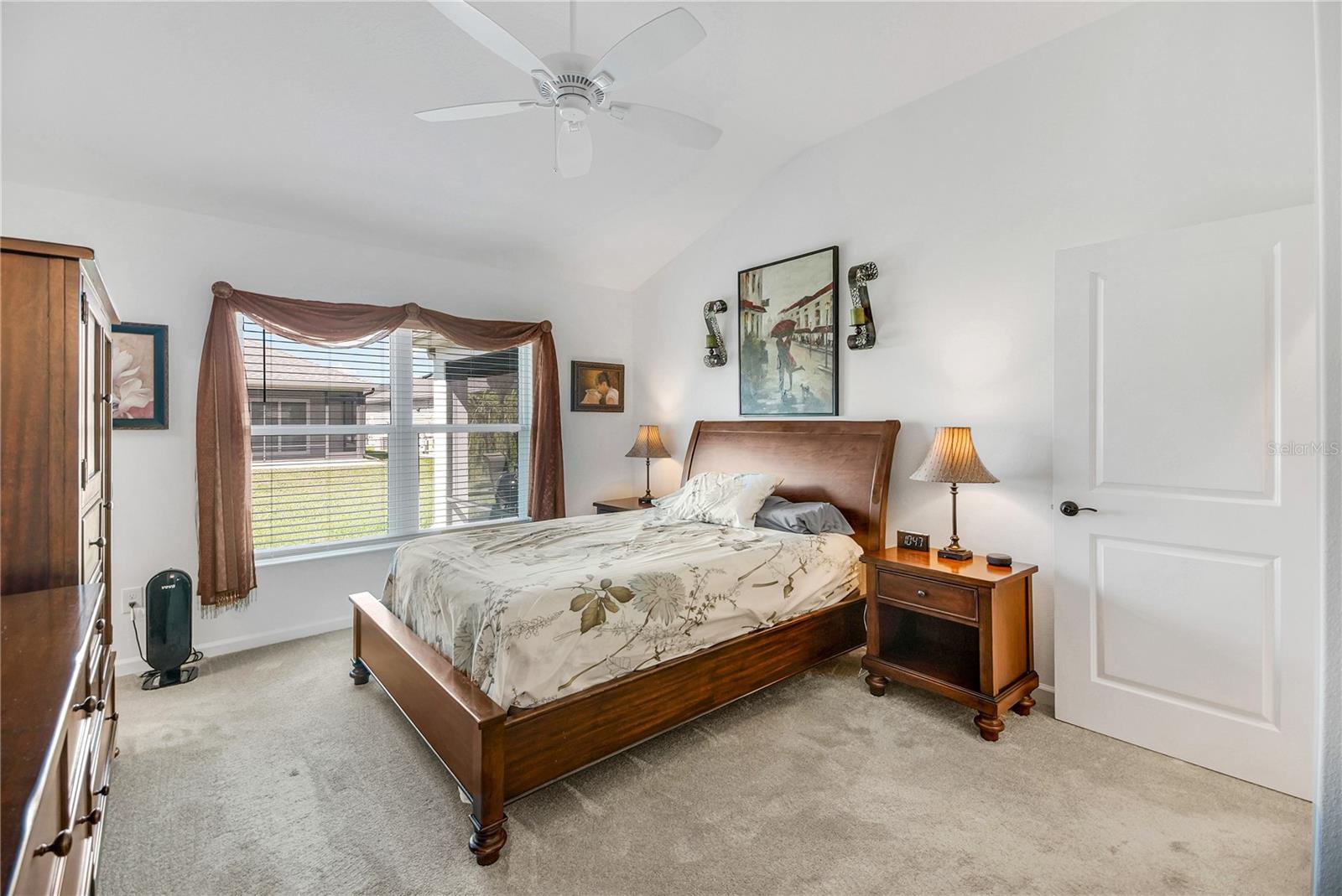 939 Ebling Loop Property Photo 33