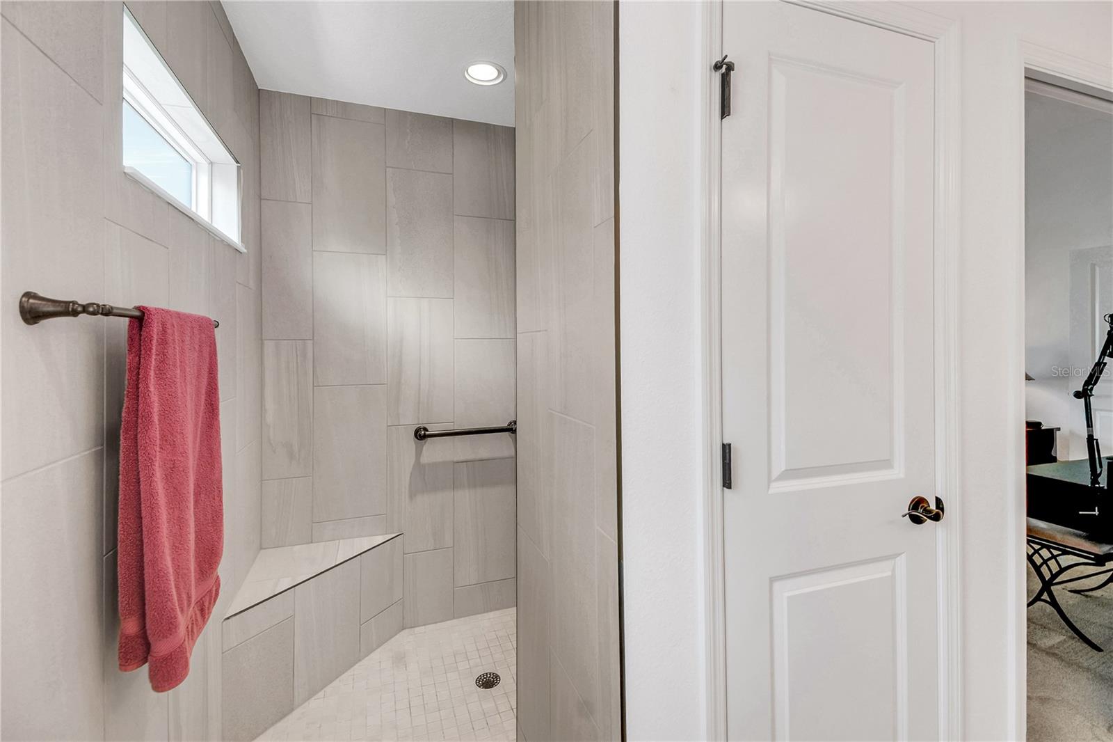 939 Ebling Loop Property Photo 43