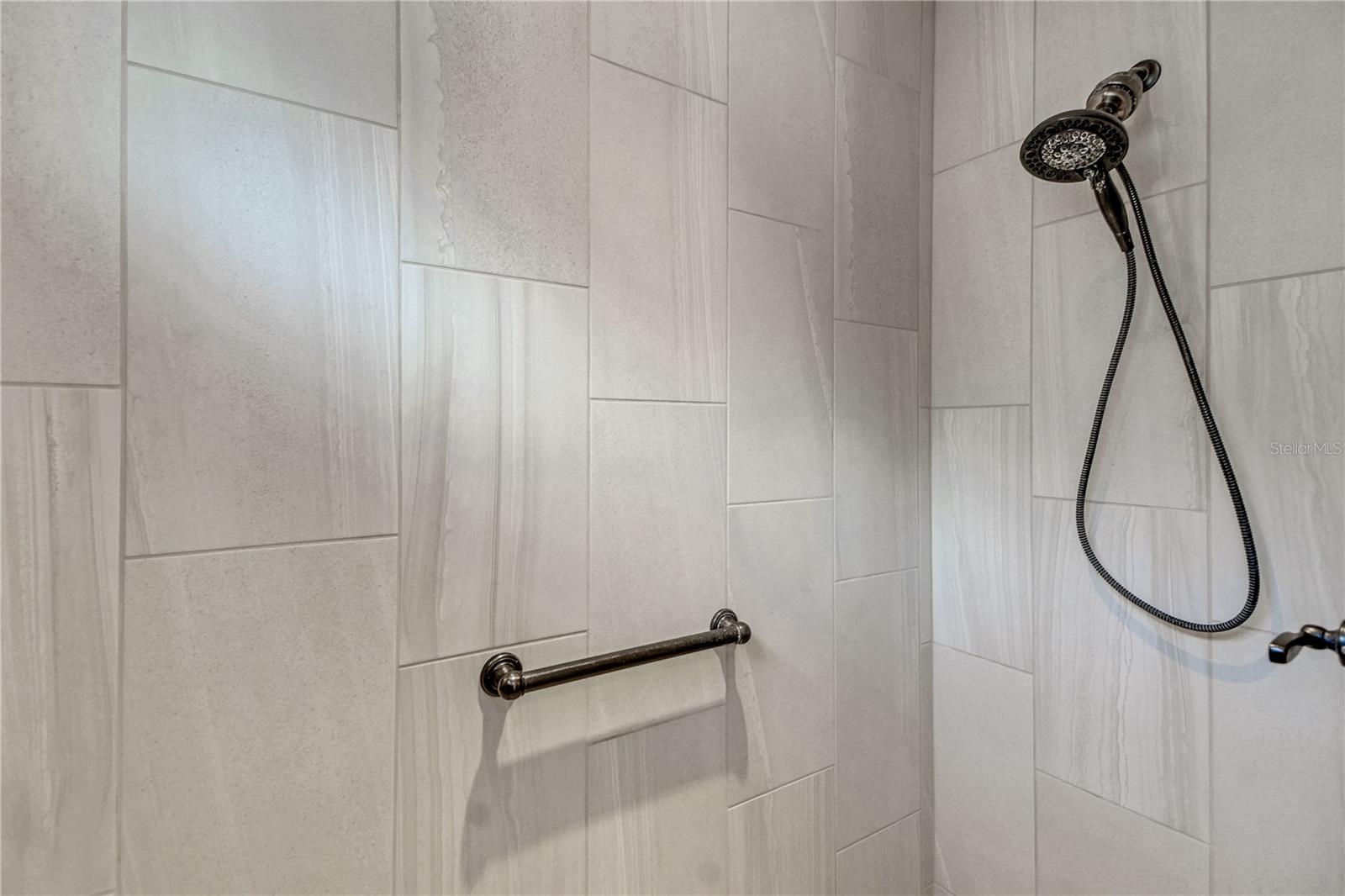 939 Ebling Loop Property Photo 44