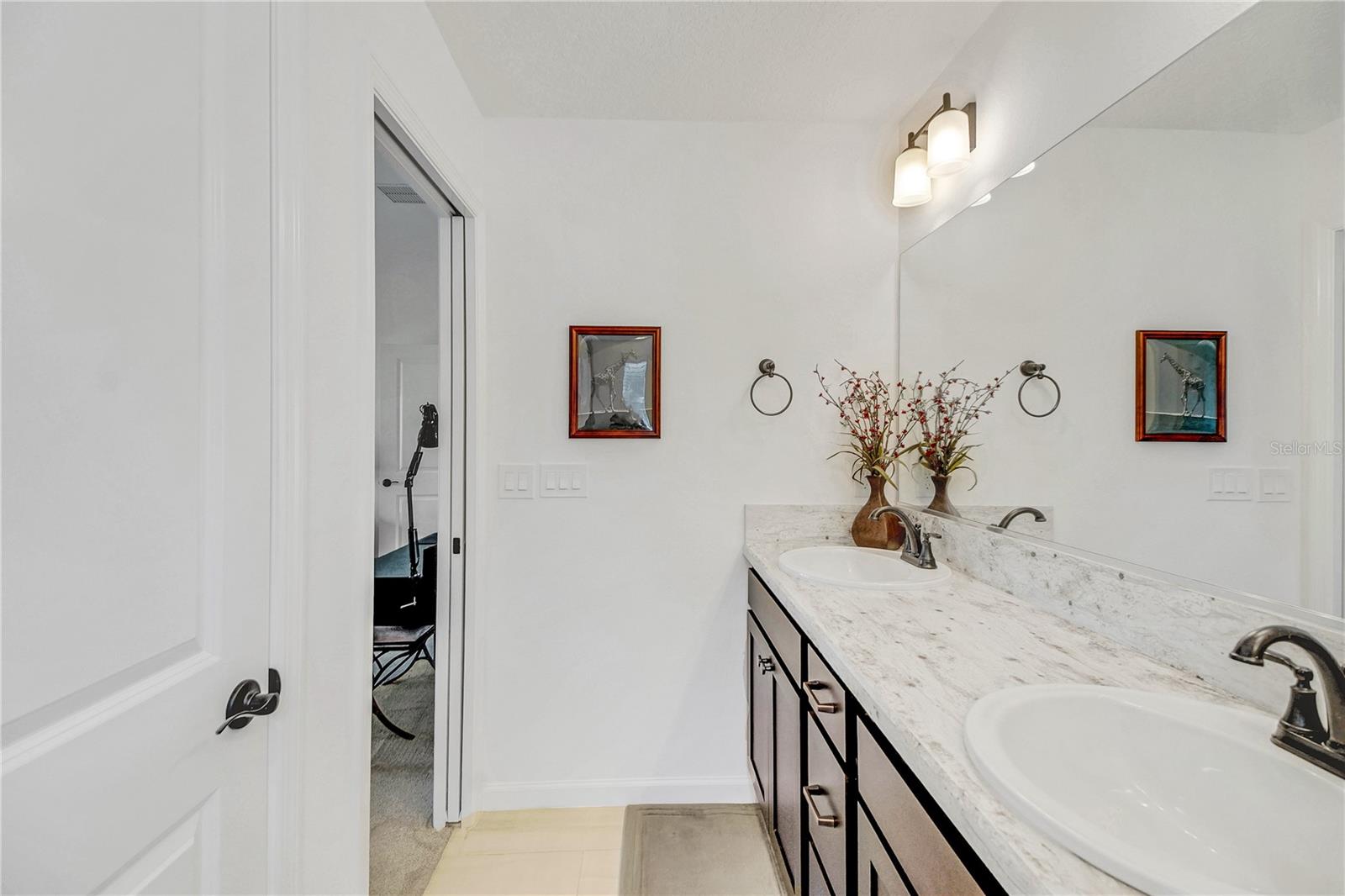 939 Ebling Loop Property Photo 47