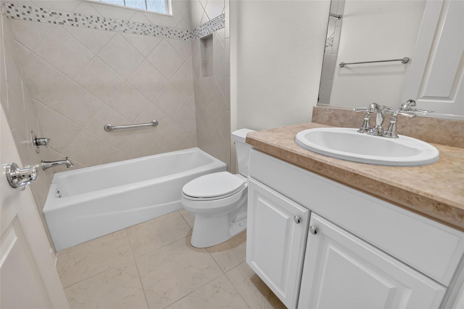 G5117683 Property Photo 46