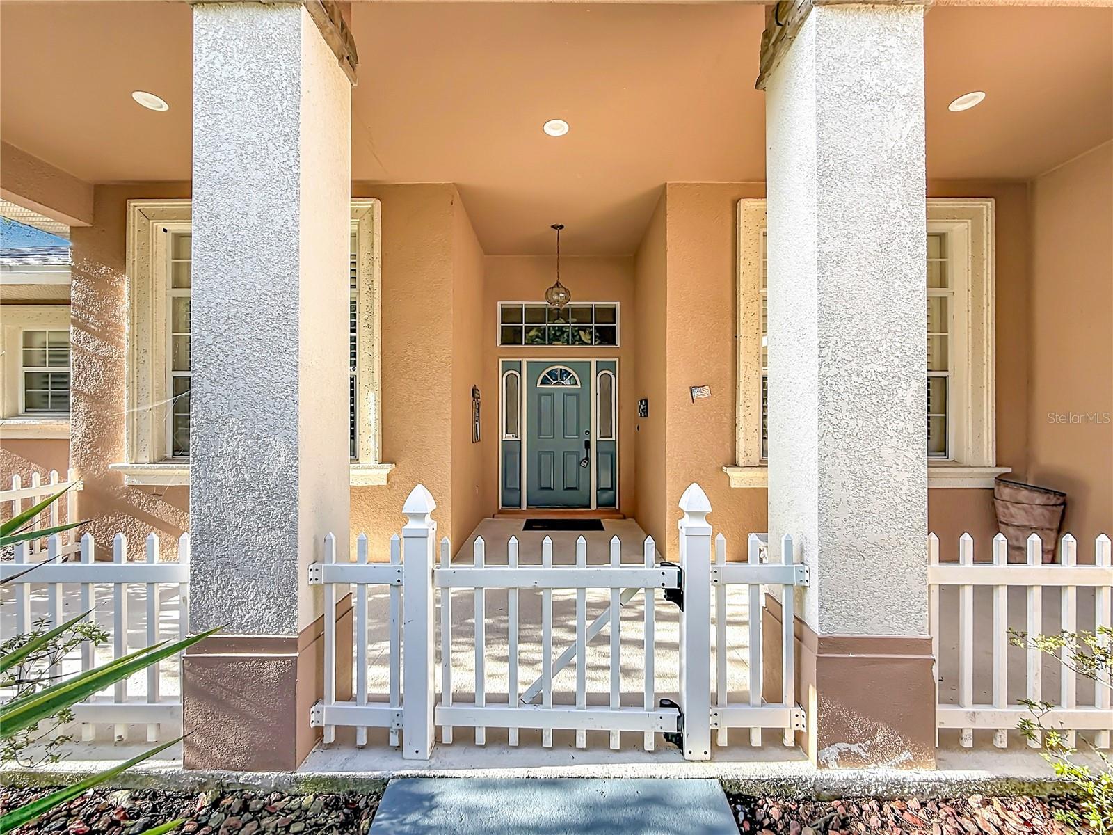 9833 Spring Lake Dr Property Photo 10