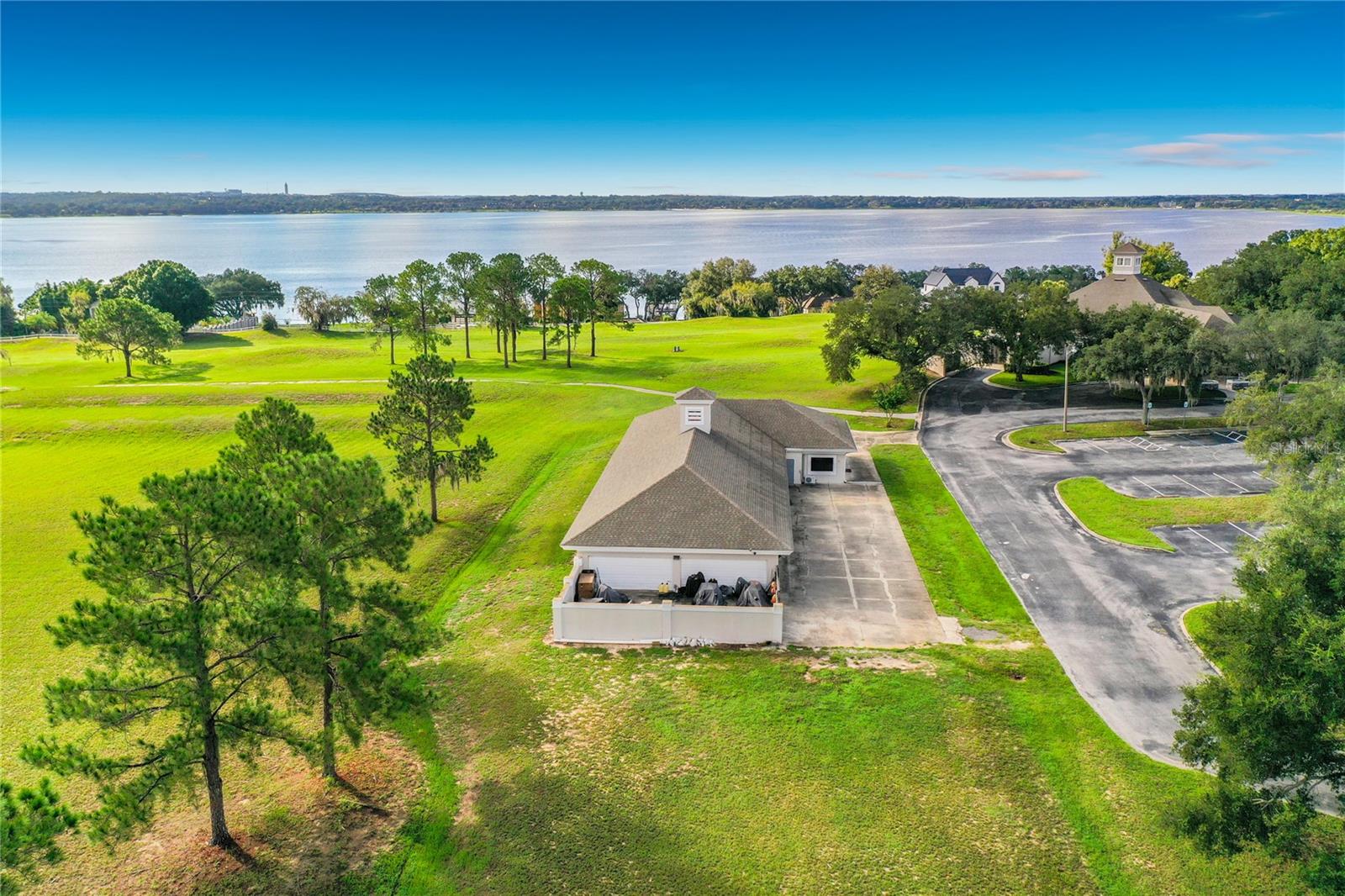 9833 Spring Lake Dr Property Photo 35