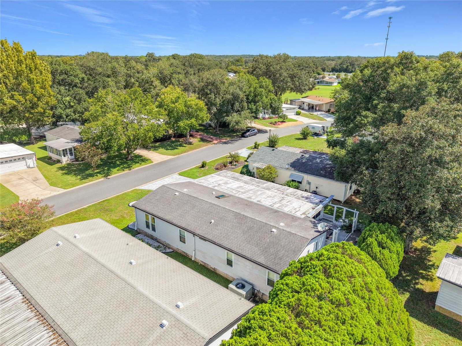 658 Rainbow Blvd Property Photo 4