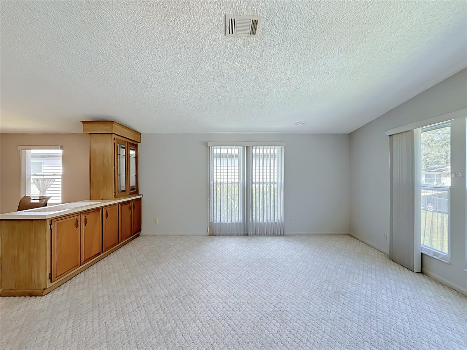658 Rainbow Blvd Property Photo 16