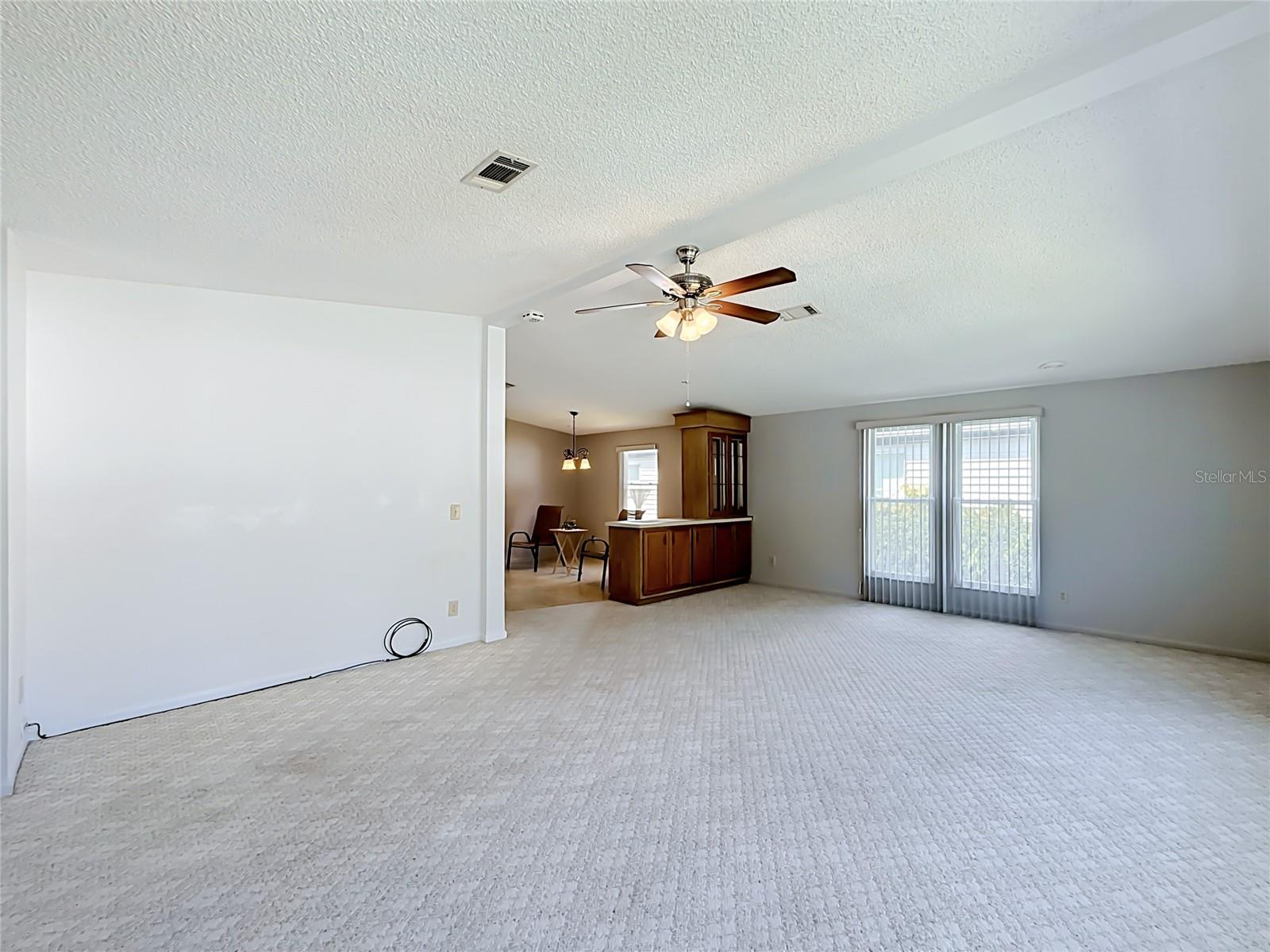 658 Rainbow Blvd Property Photo 17