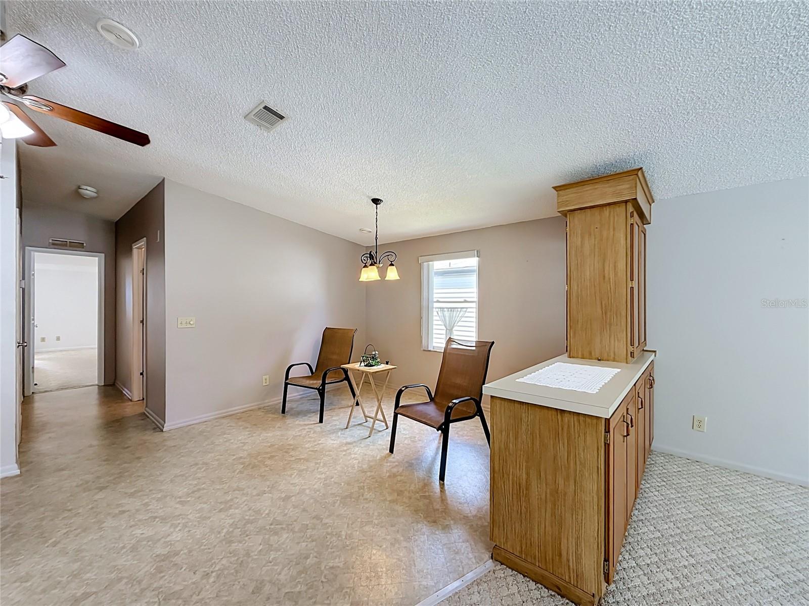 658 Rainbow Blvd Property Photo 18