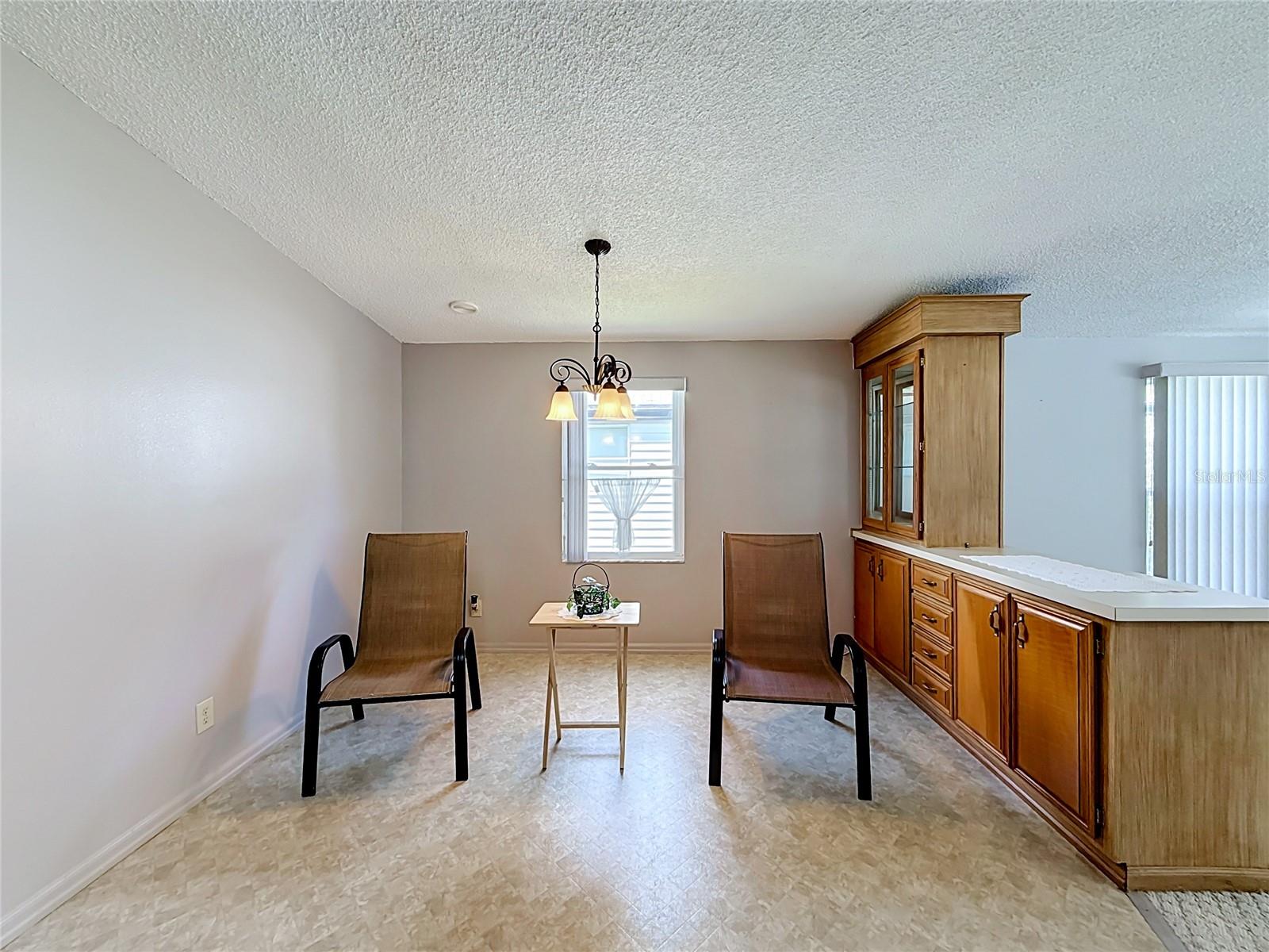 658 Rainbow Blvd Property Photo 19