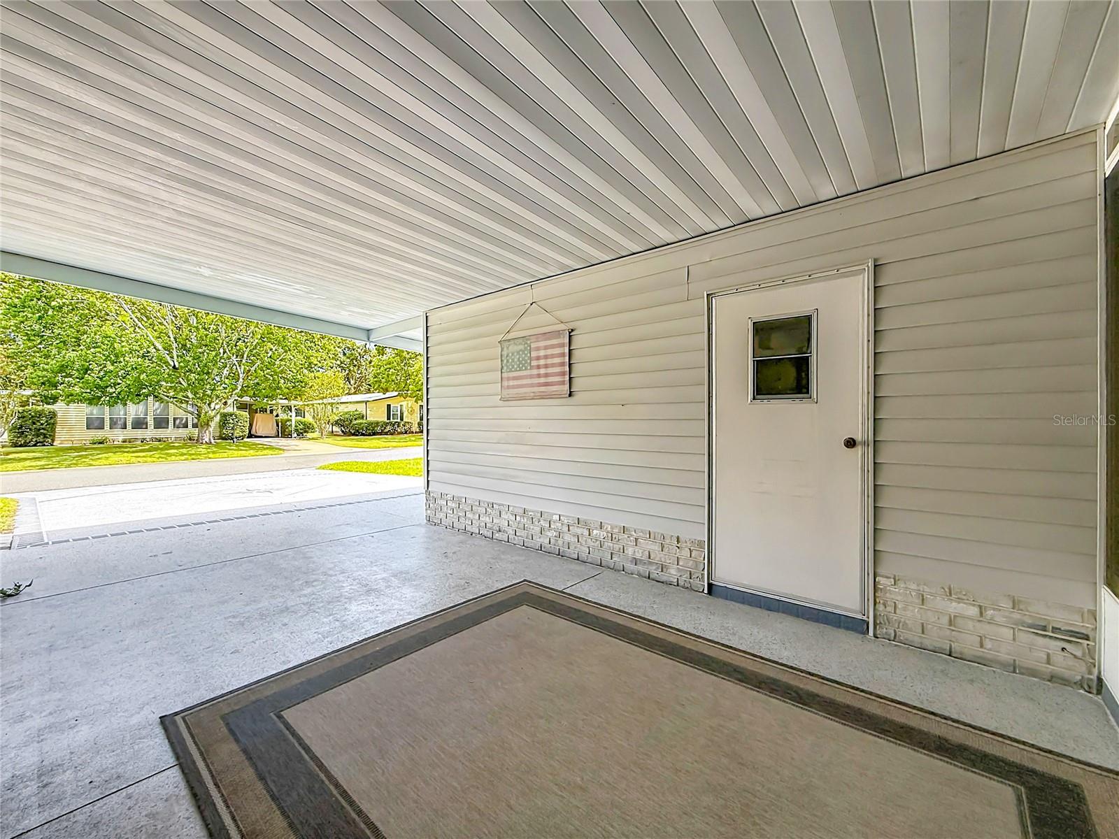 658 Rainbow Blvd Property Photo 49
