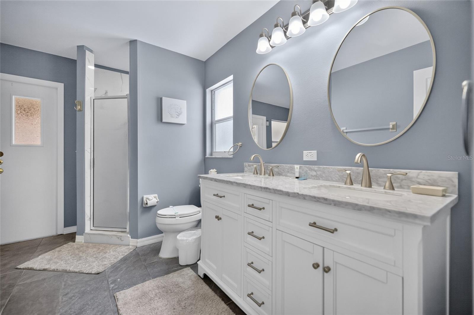 7833 Turkey Oak Ln Property Photo 5