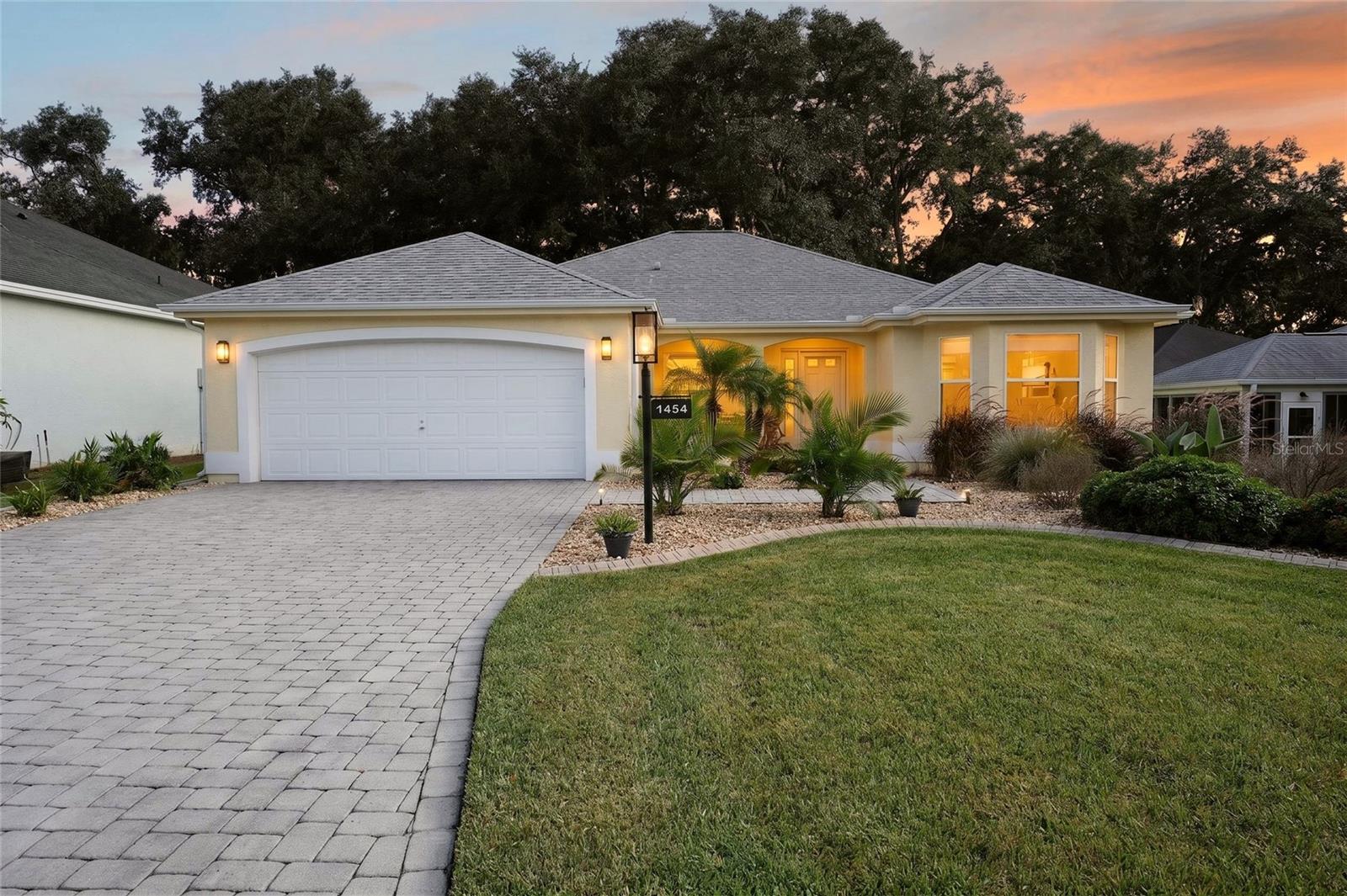 1454 San Clemente Ct Property Photo 1
