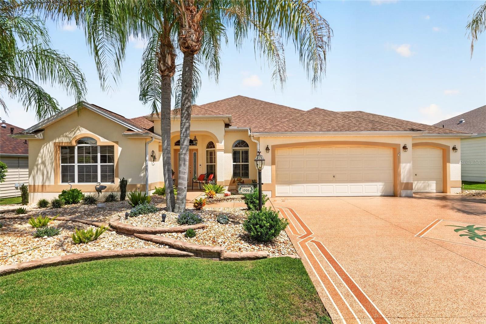 1705 Mount Croghan Trl Property Photo 1